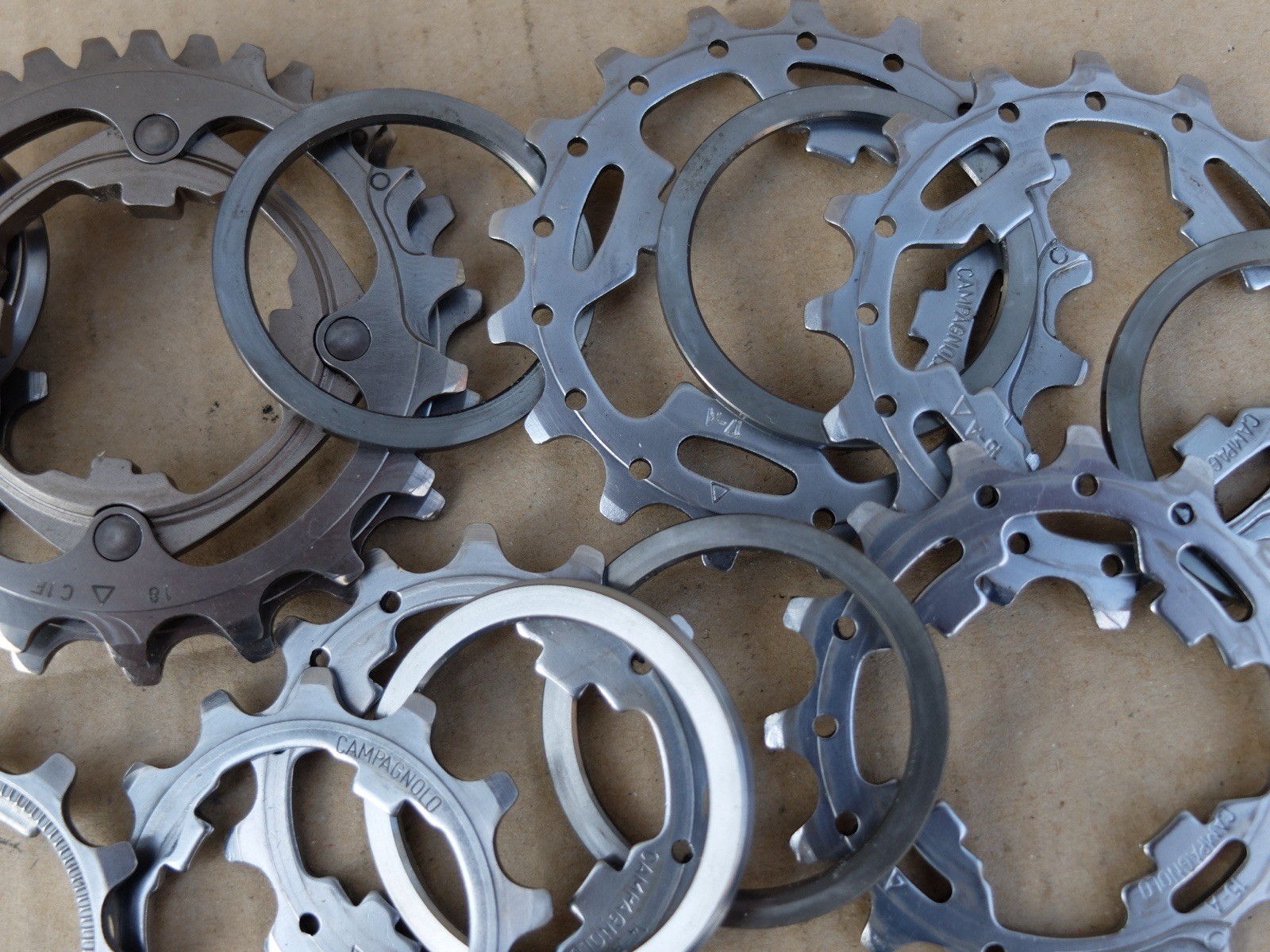 Campagnolo Record 10sp Cassette Ultradrive 12-23TH (Mint Condition)