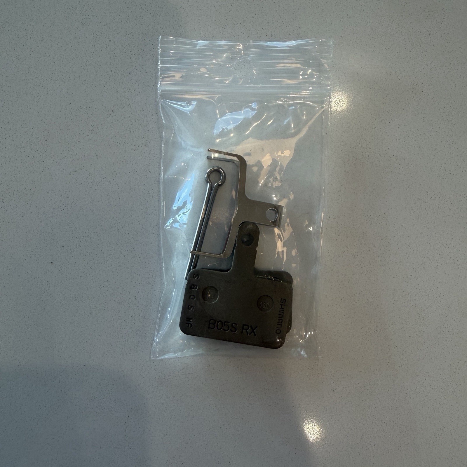 Shimano B05S-RX B-Type Disc Brake Pads Shape: Shimano B-Type Resin Pair EBPB05SR