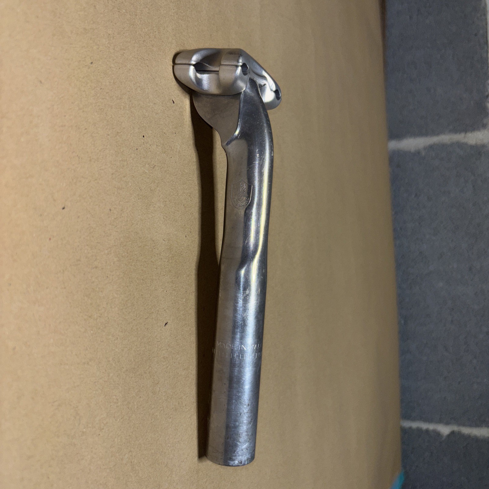 Campagnolo C Record Aero Engraved Crest Logo Seatpost 1980’s 20cm long