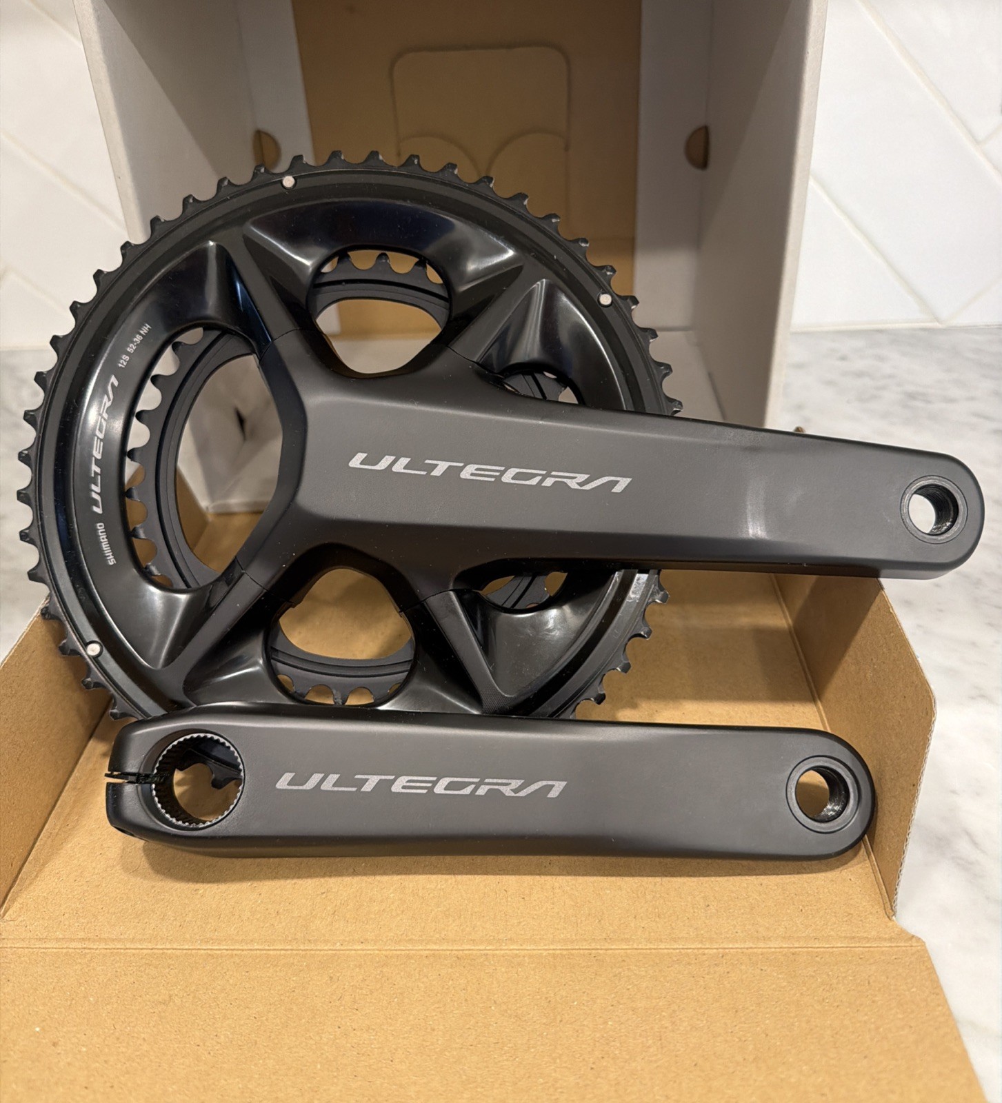 Shimano Ultegra FC-R8100 Crankset 12 Speed 172.5 mm length