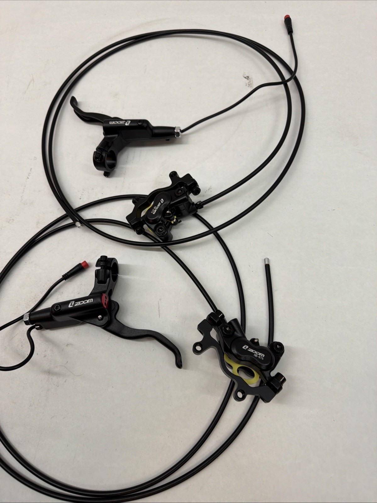 ZOOM HB876 4-Pistons Caliper Hydraulic Disc Brake Lever Set Front/Rear Bicycle