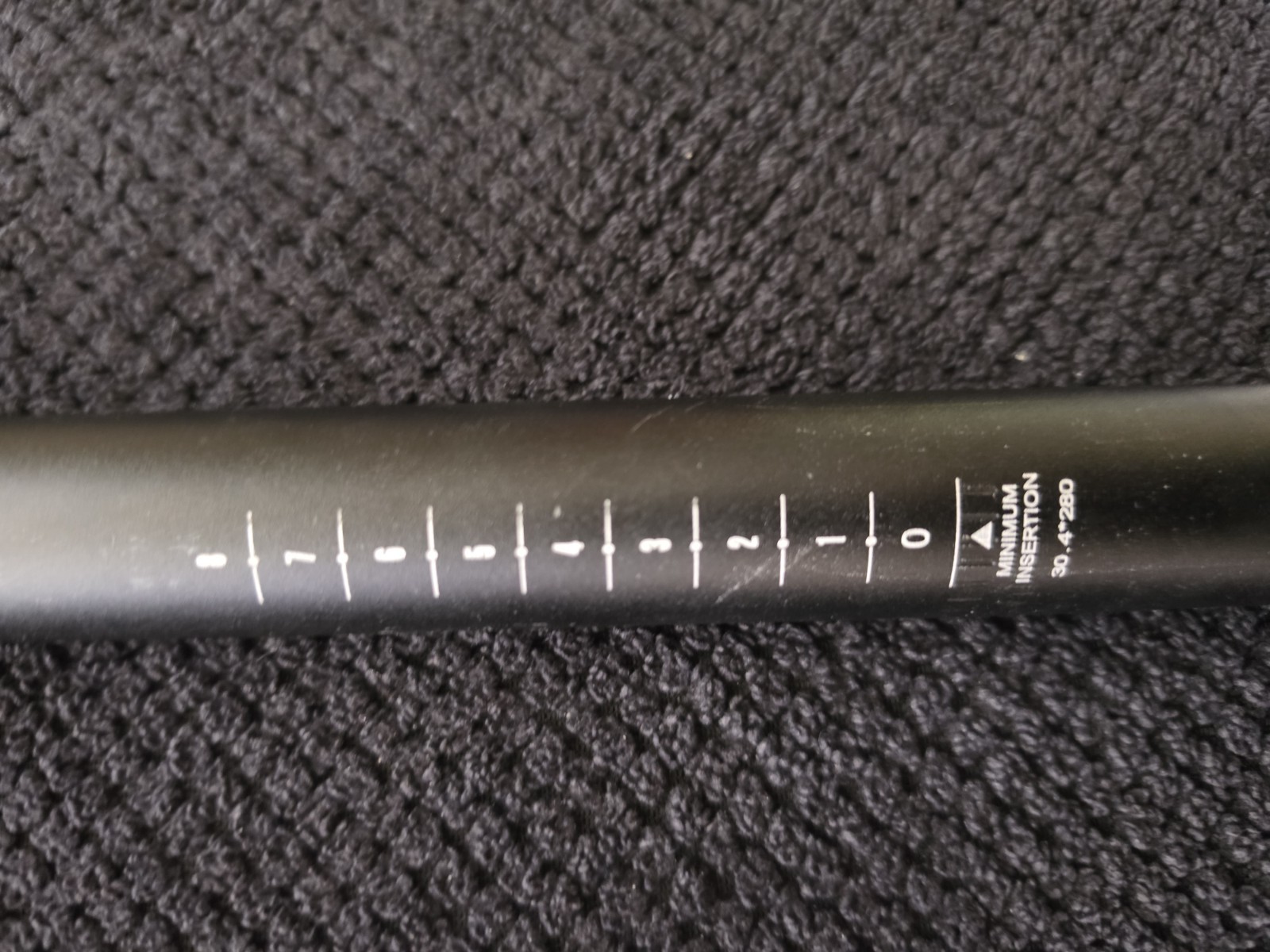 Alloy Bike Seatpost 30.9 mm x 300mm 25mm Offset Black