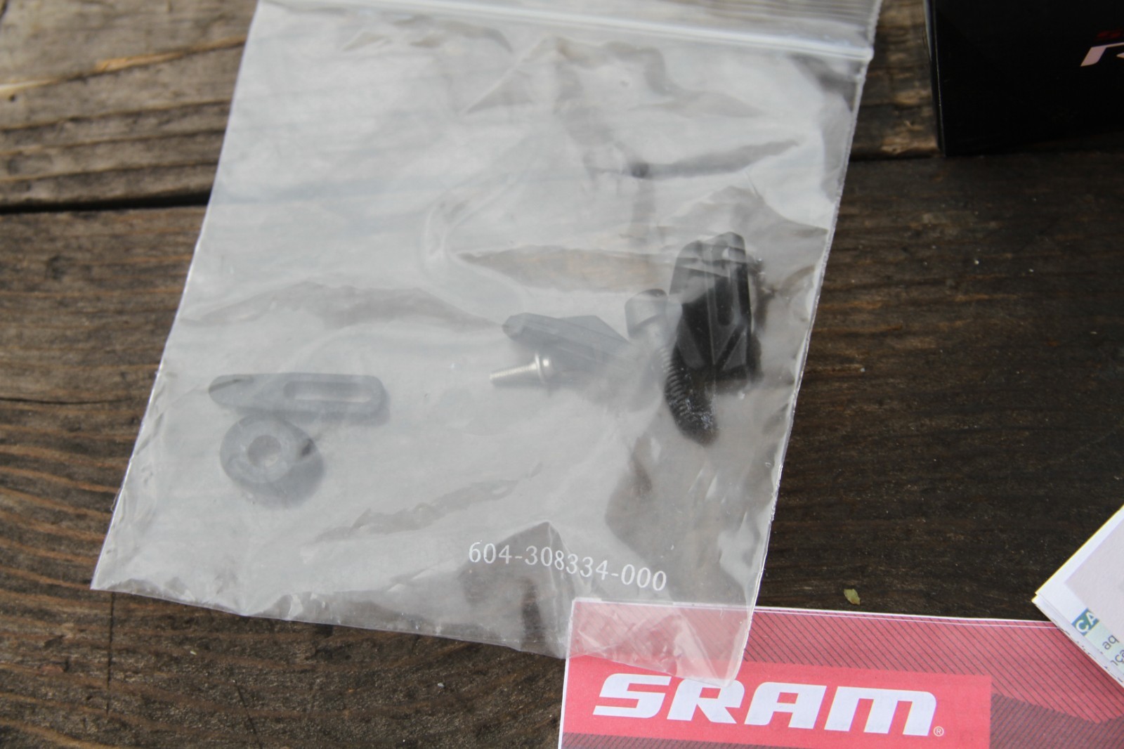 SRAM Red eTap BrazeOn 11Speed Electronic Bike Front Derailleur Battery NOS NEW