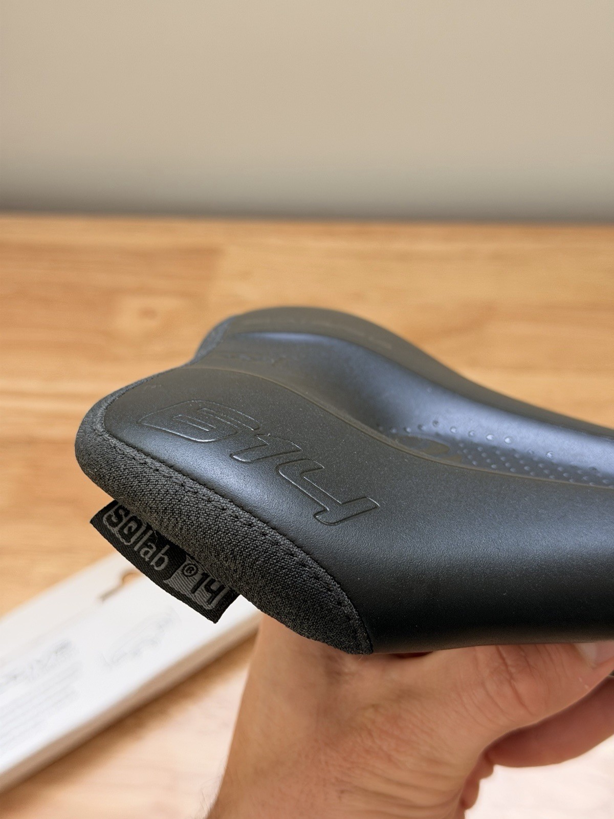 SQlab 614 Ergowave active 2.1 Gravel Bike Saddle, Black, 14 cm