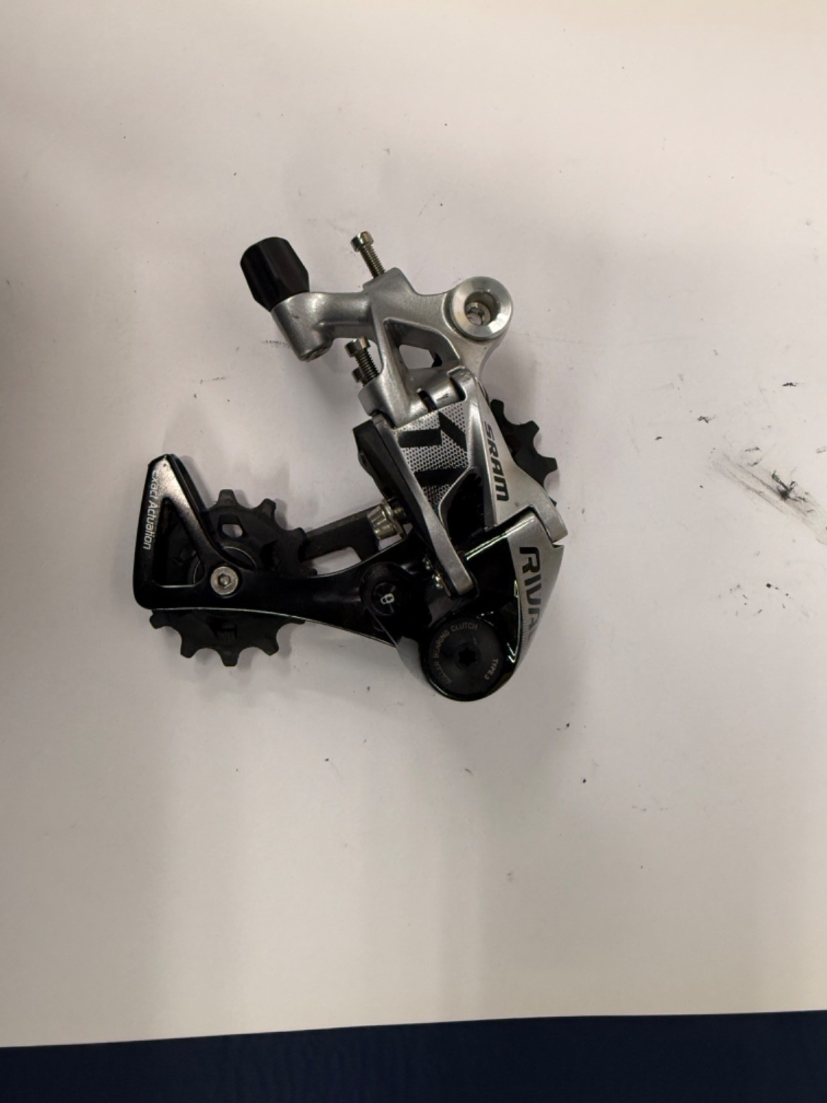 SRAM Rival 1 – 11 Speed Rear Derailleur Type 3 Clutch Medium Cage