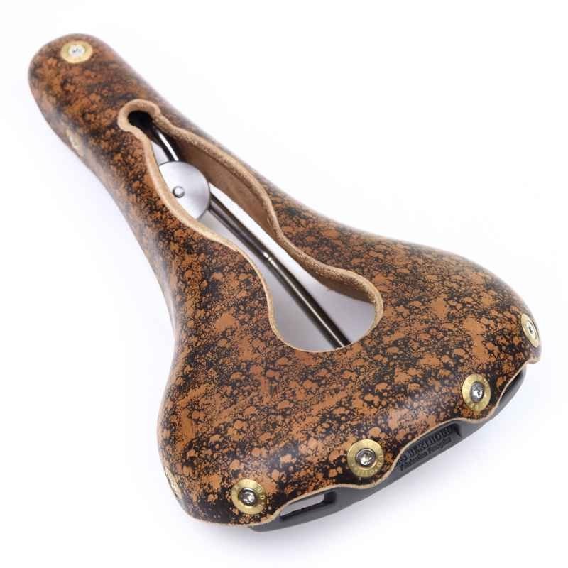 Gilles Berthoud aspin open leather saddle (cork)