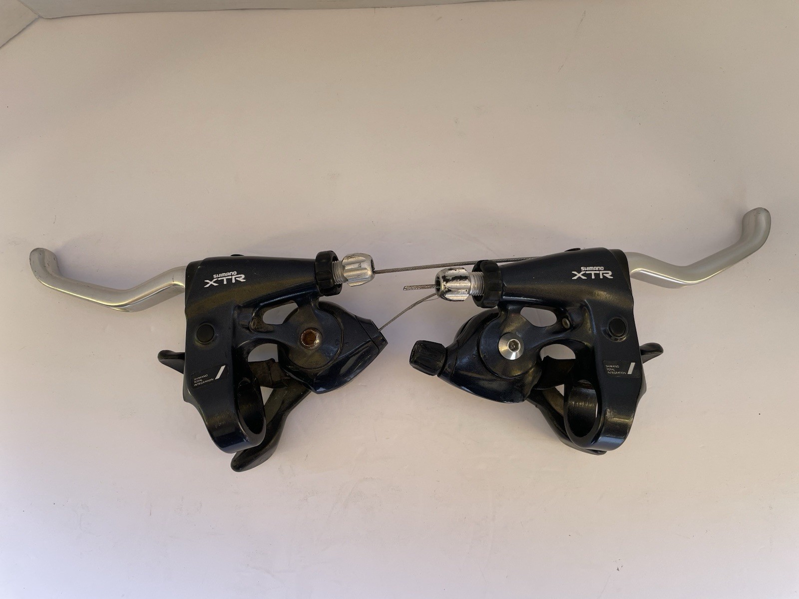 Shimano XTR ST-M900 Shifter Brake Lever Set 3×8 Spd Vintage 90’s – Parts Only