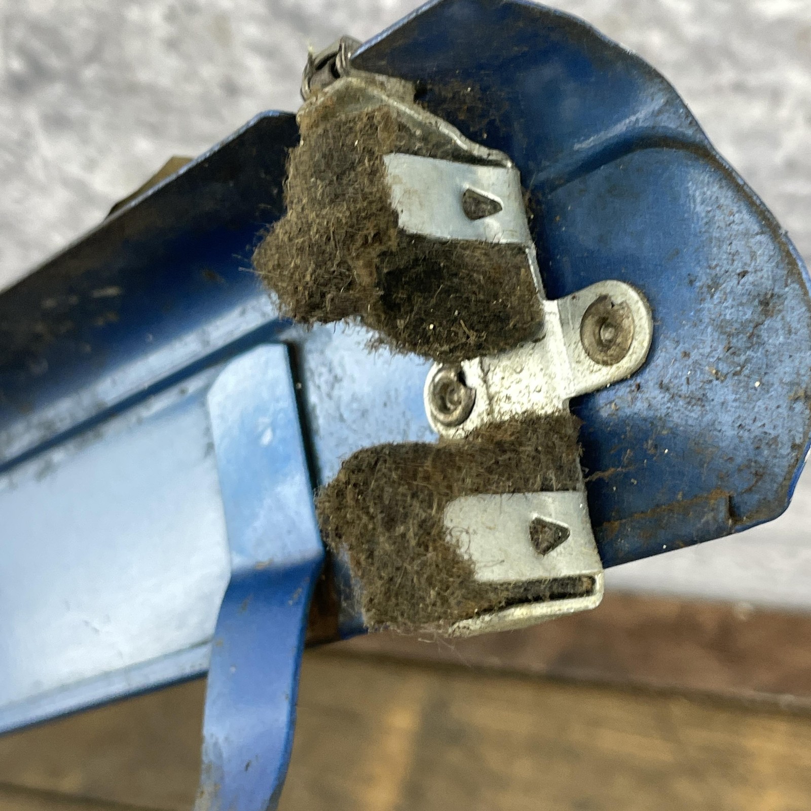 Vintage Columbia Bicycle Chain Guard Torpedo Built-In Chain Oil Port Blue Metal