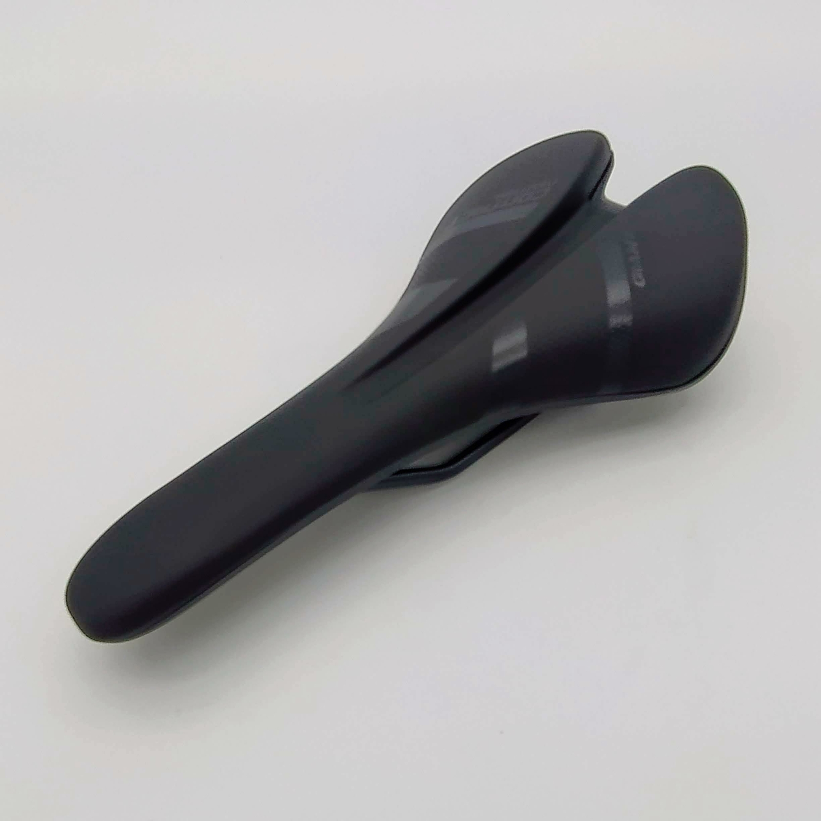 GIANT CONTACT NEUTRAL Particle Flow SADDLE 140x275mm FIT MTB or ROAD