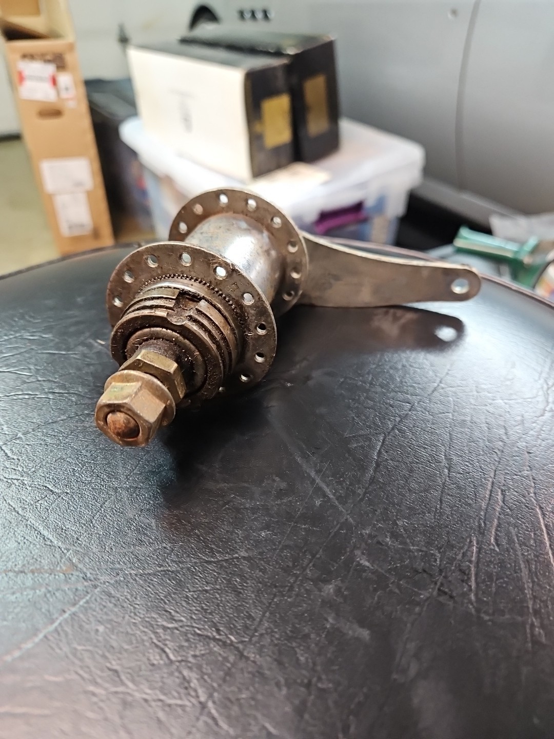 BMX REAR COASTER BRAKE HUB YCC CHINA 28H Gauge 14G