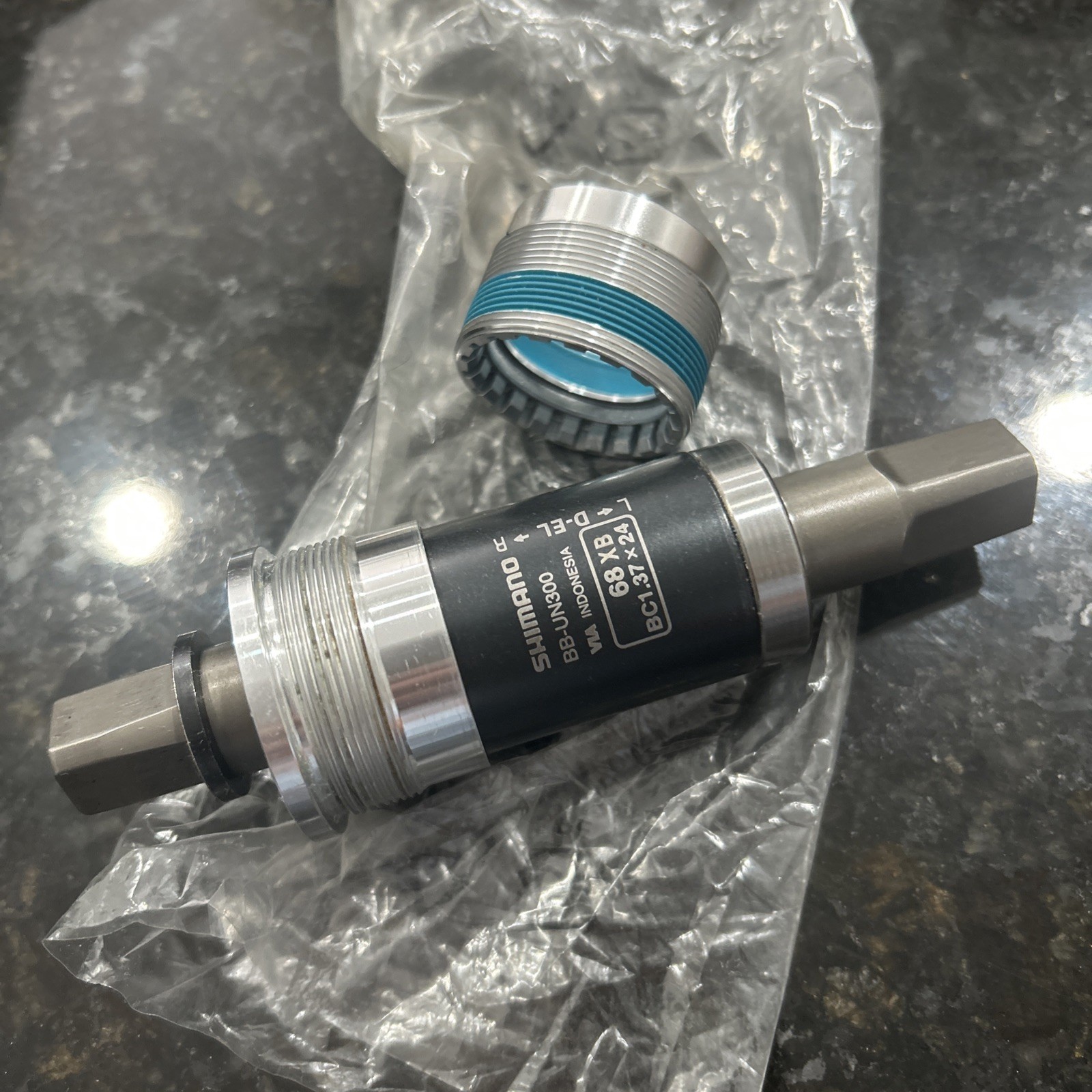 Shimano BB-UN300 bottom bracket , 68 – 127.5 mm