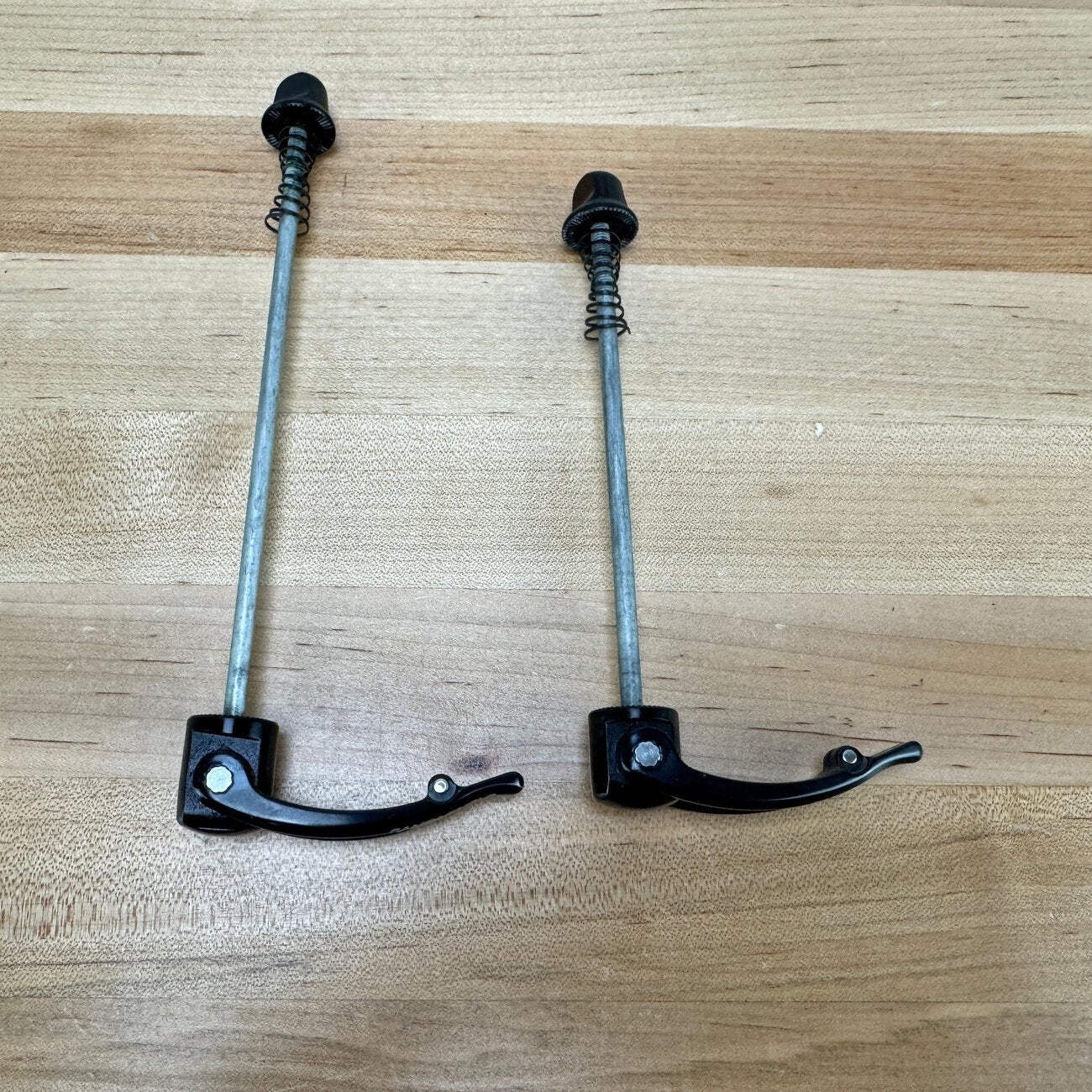 Light Use! Campagnolo 100/130mm Front & Rear Quick Release Skewers
