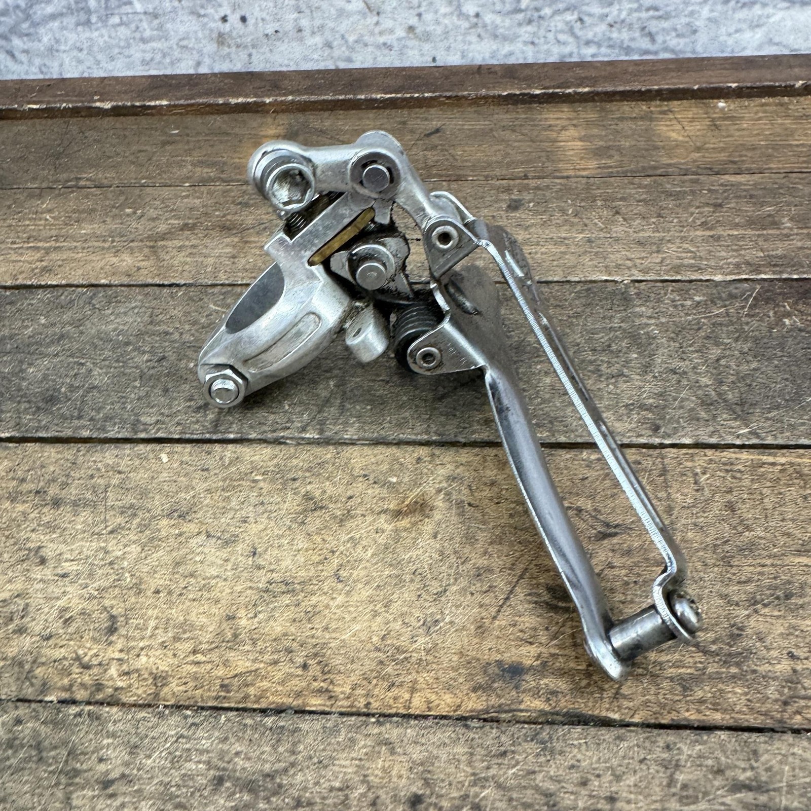 Vintage Shimano 600 Front Derailleur Arabesque 28.6 Clamp Bottom 6s Japan