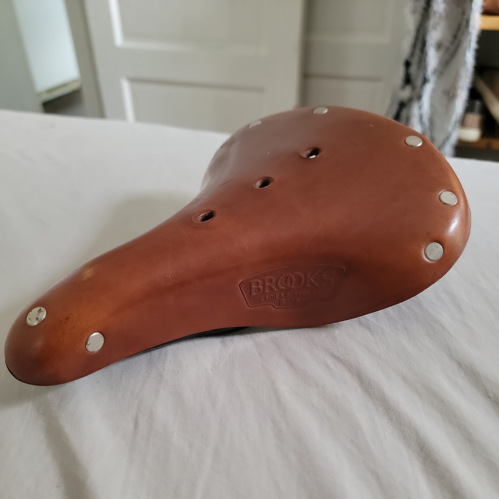 Brooks B17S (Short) Ladies Standard Leather Saddle Honey Brown Bicycle Bike Seat