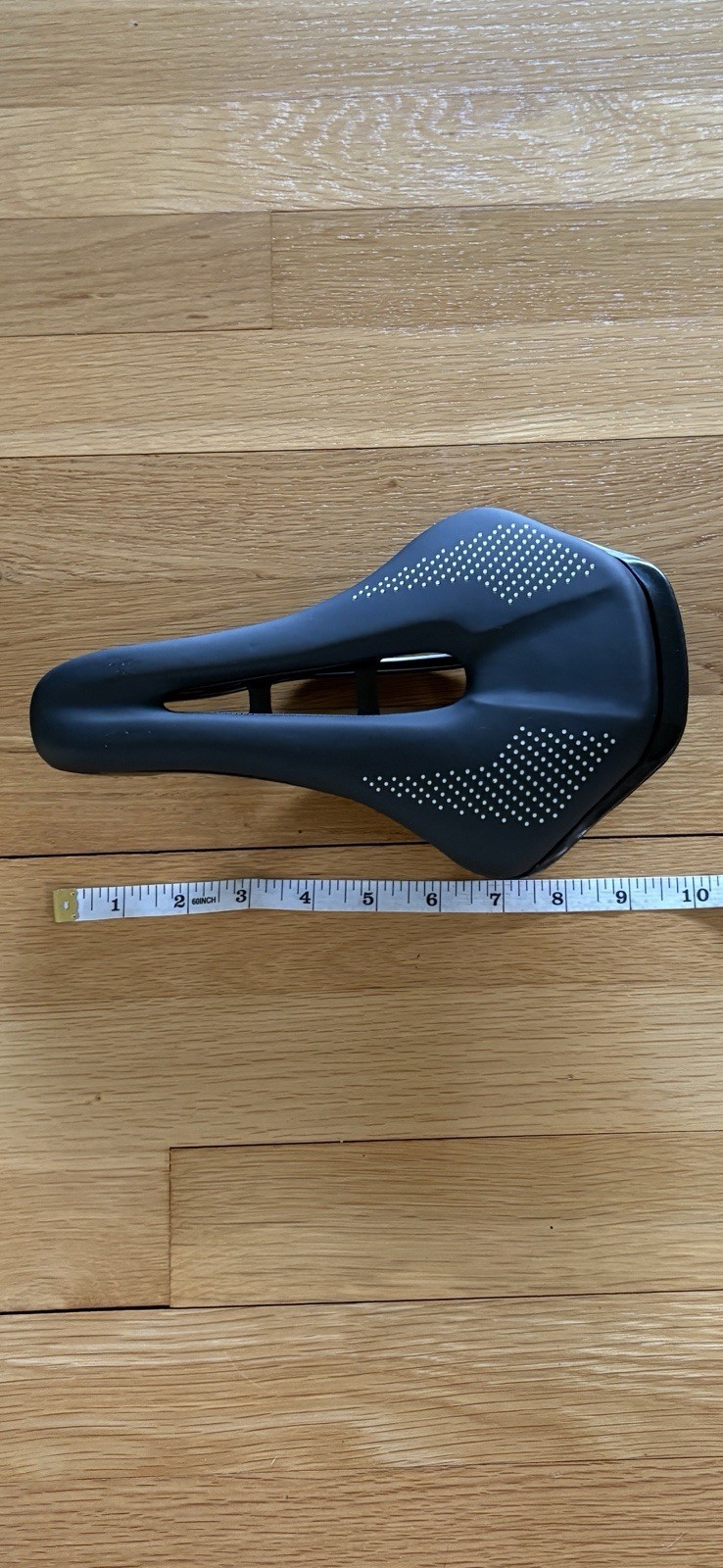 Universal Road Mountain Bike Synthetic Alloy Black Bicycle Saddle