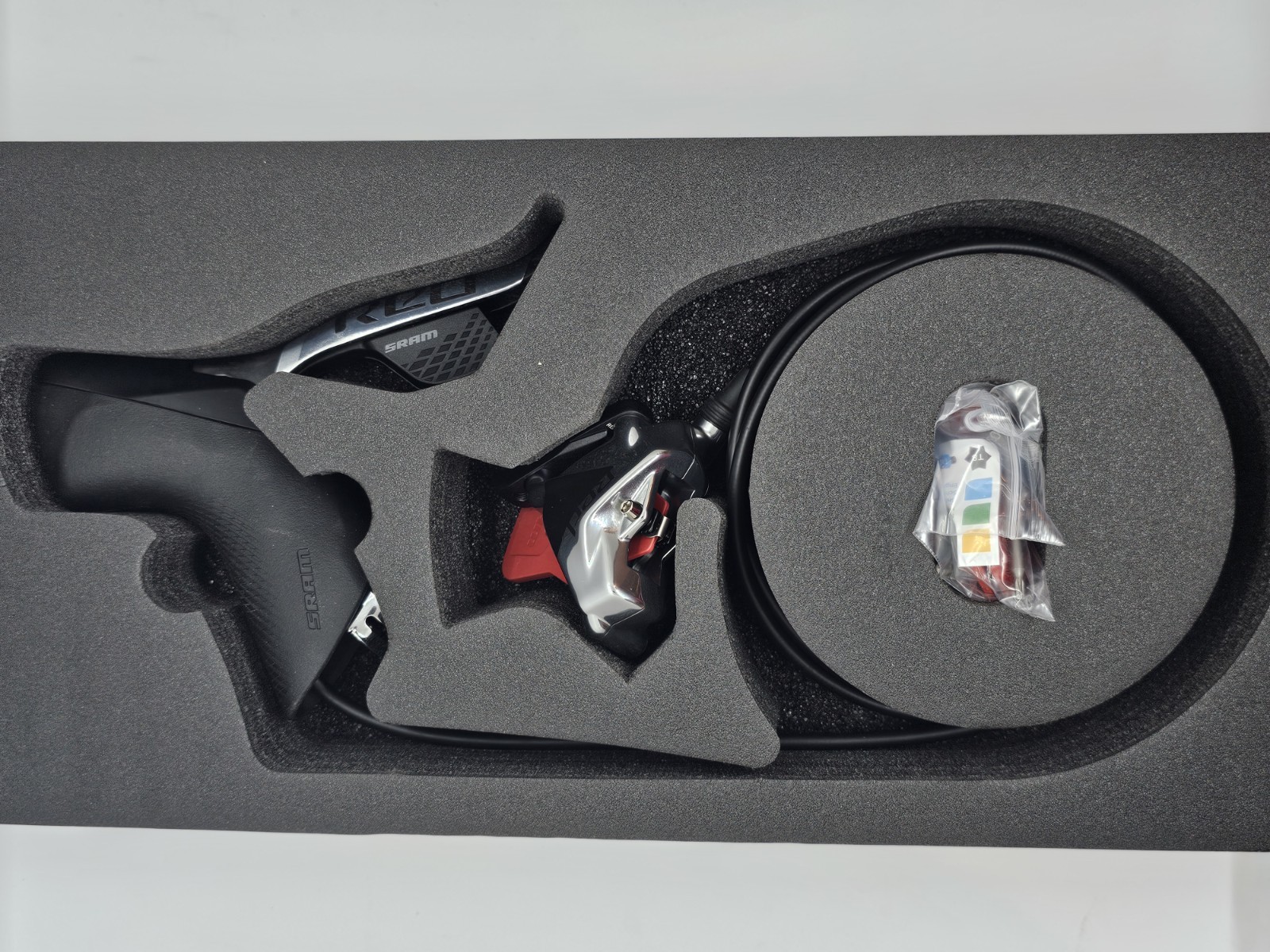 SRAM Red eTap AXS D1 Right Hydraulic Shifter/Rear Disc Brake Caliper, Flat-Mount