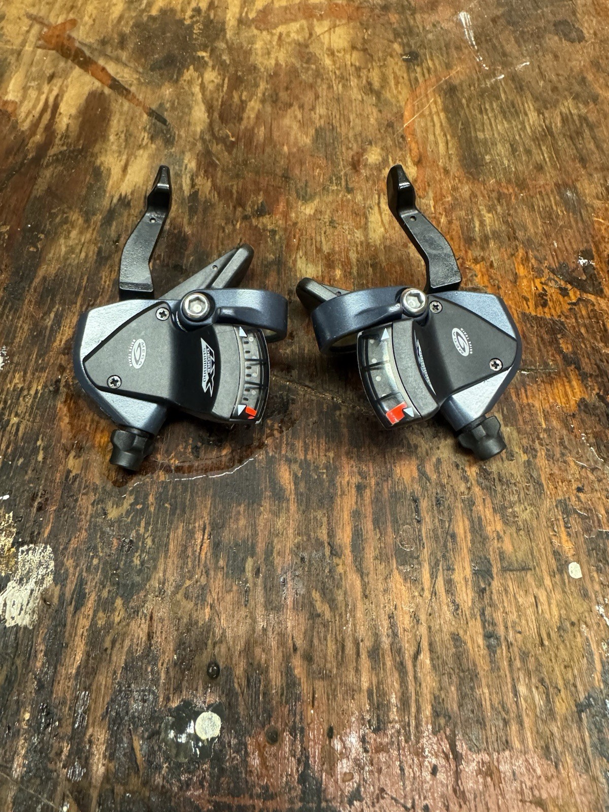 Shimano Deore LX SL-M570 Front & Rear 3×9 Speed Trigger Shifters W Indicators