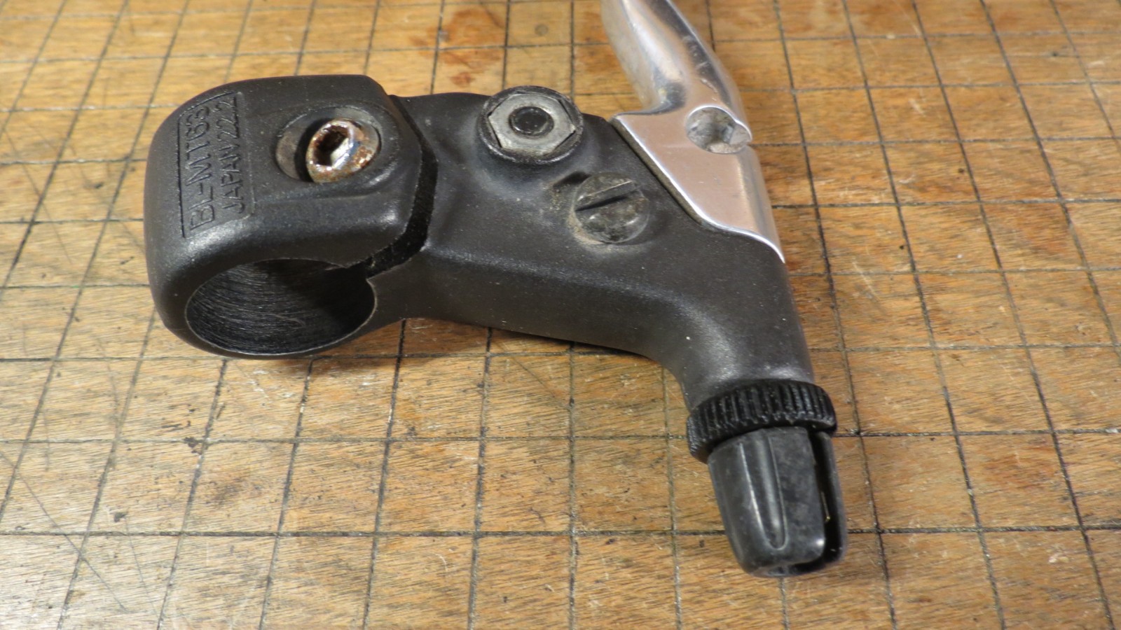 Vintage Shimano Deore 2 finger SLR Right Side Brake Lever, BL-MT63 GUC
