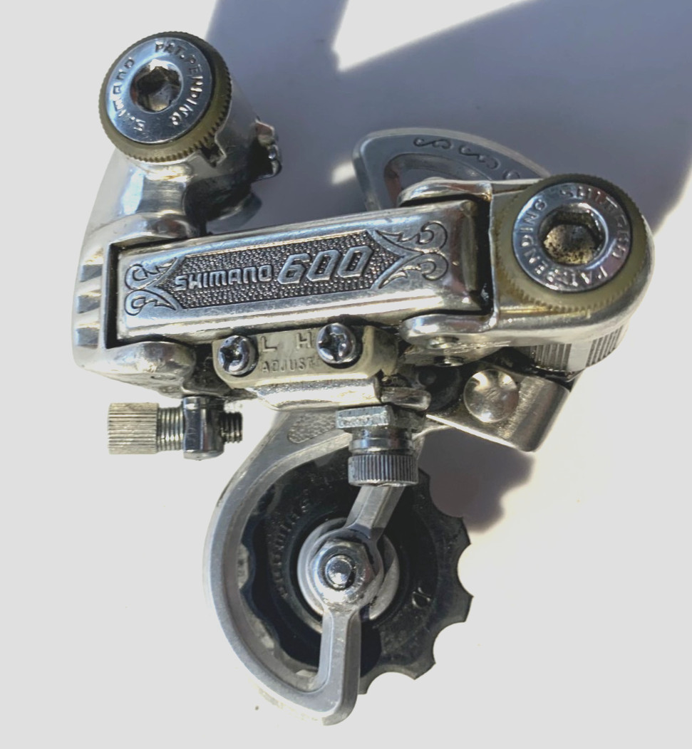 Vintage SHIMANO 600 ARABESQUE Short Cage Rear Derailleur 6 Speed Nice