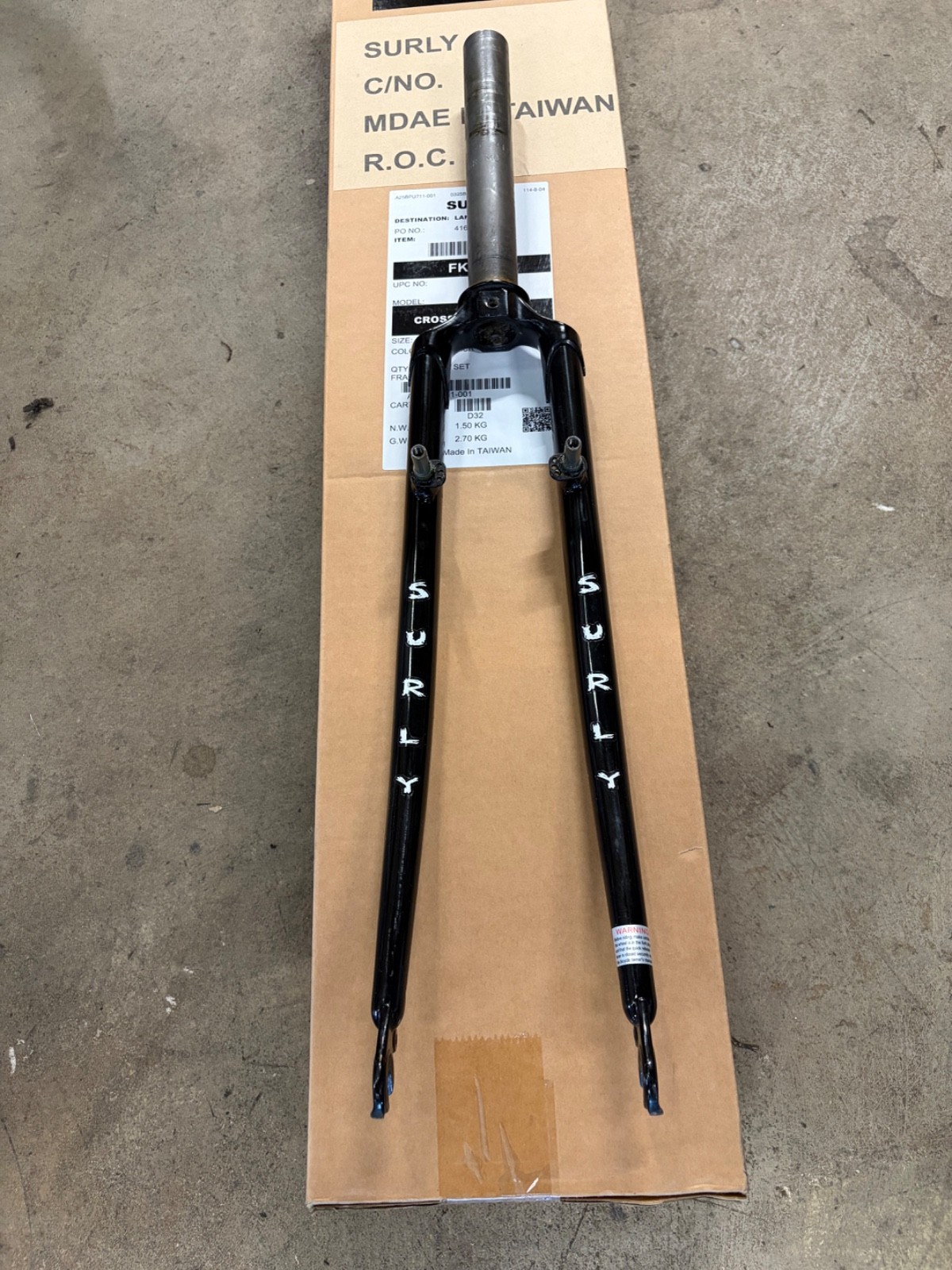 surly cross check fork 1 1/8 og no rack eyelets