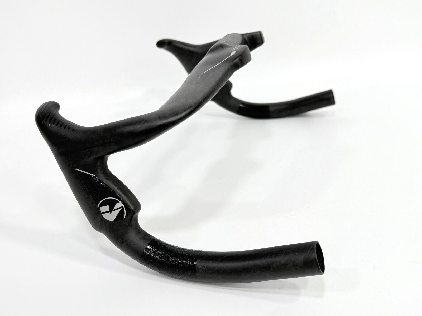 Vision Metron Track 31.8x365mm Carbon Drop Bar Handlebar (White Logo)