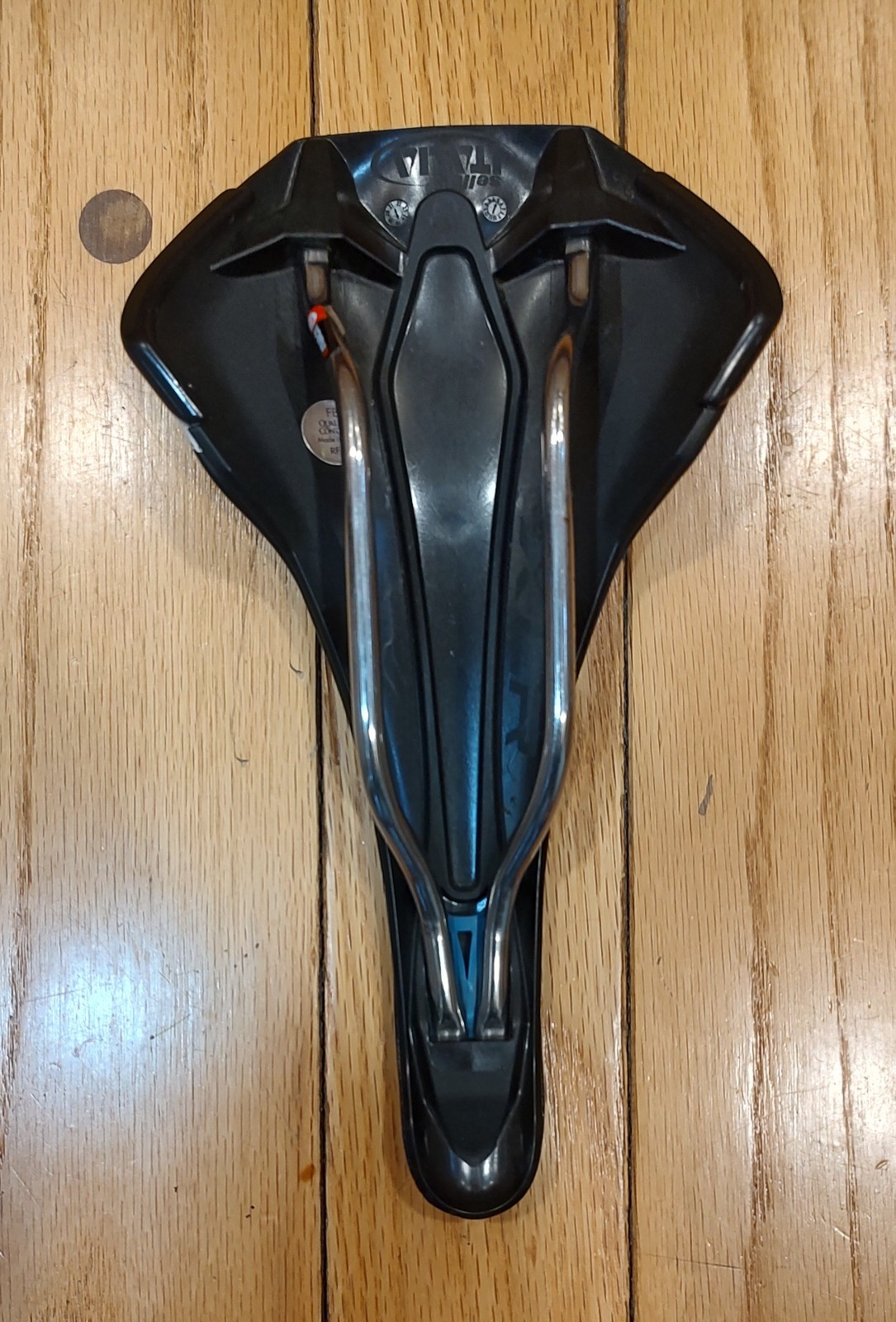 SELLE ITALIA X-LR SADDLE TITANIUM RAILS 142mm X 268mm