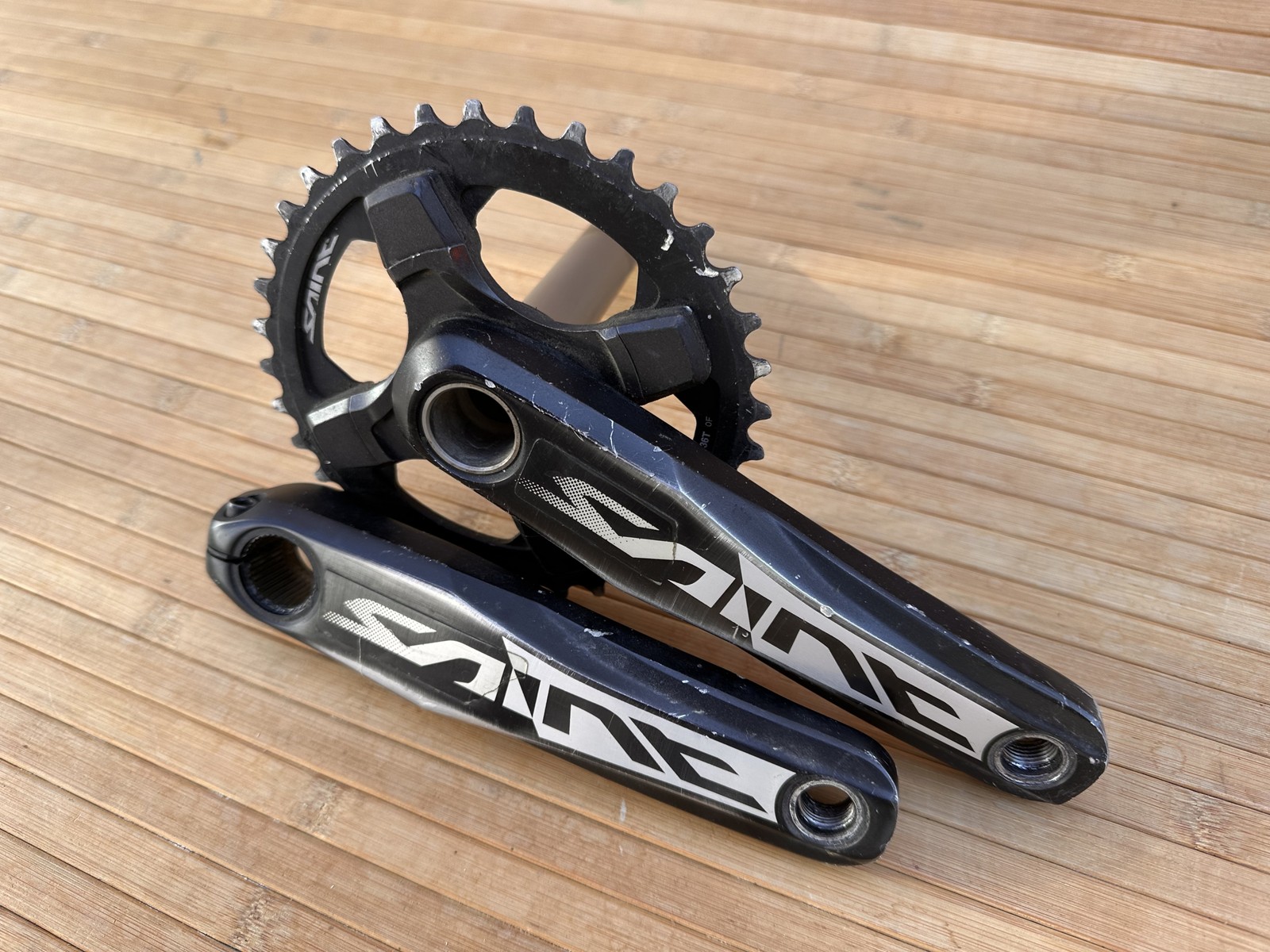 Shimano Saint 165mm 83mm Crankset Downhill Freeride