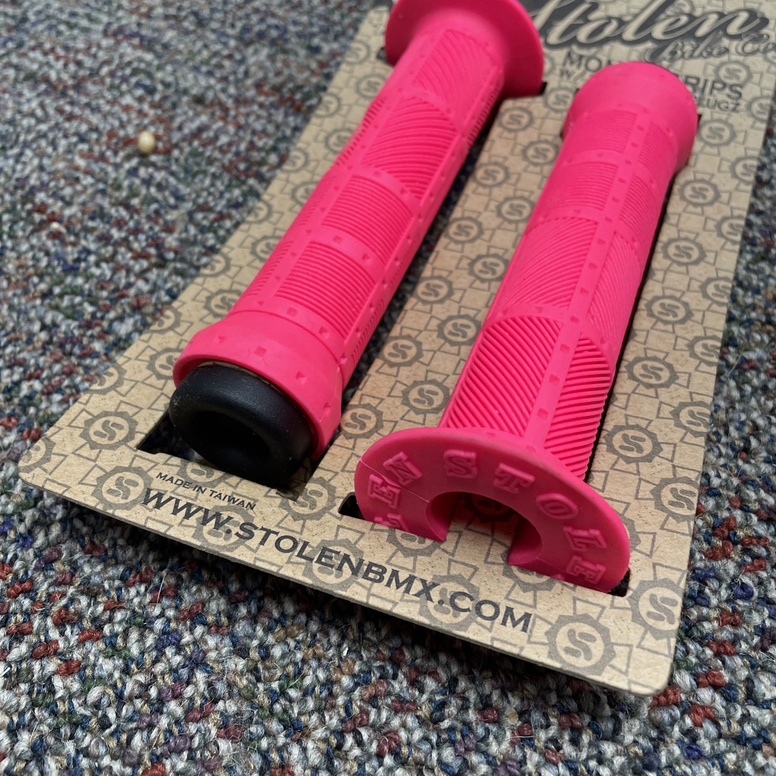 BRAND NEW NOS STOLEN MONEY GRIPS Toxic BIKE BICYCLE CRUISER BMX