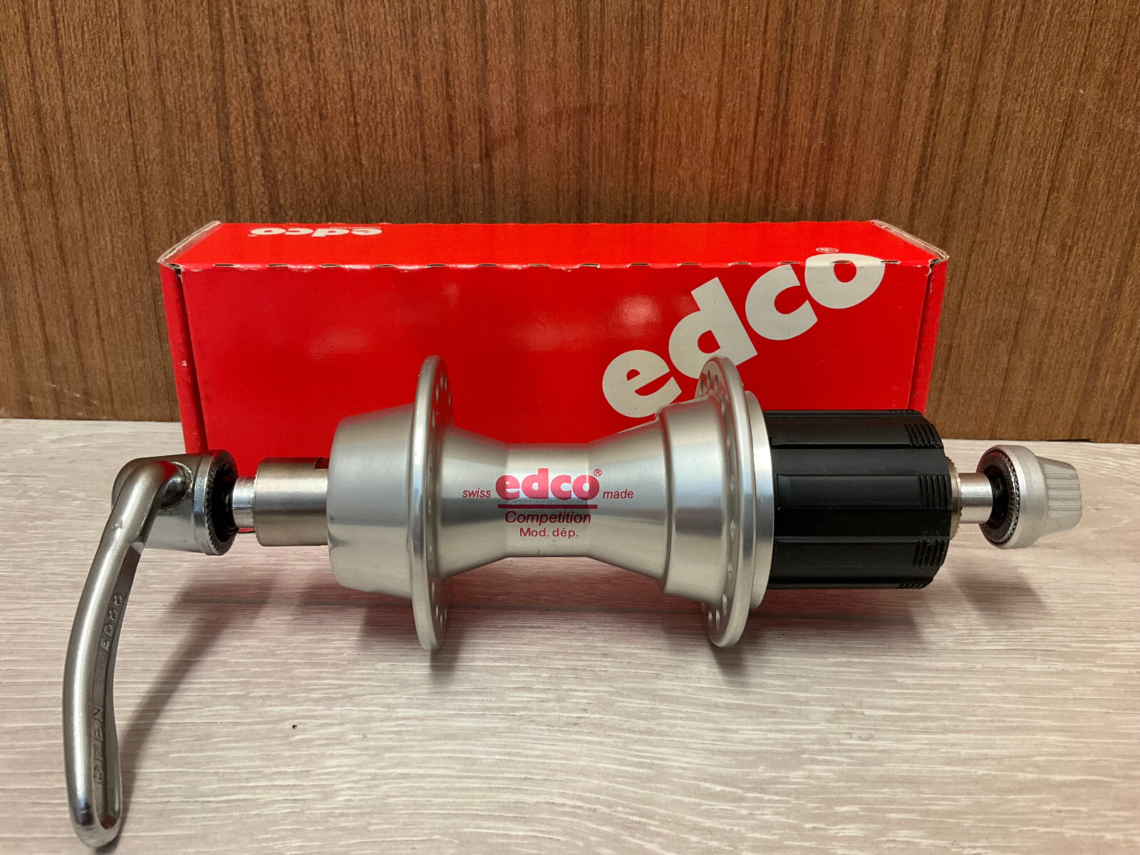 NOS edco Competition rear hub 32H 7-speed grease gurad 130mm new old stock +HGa