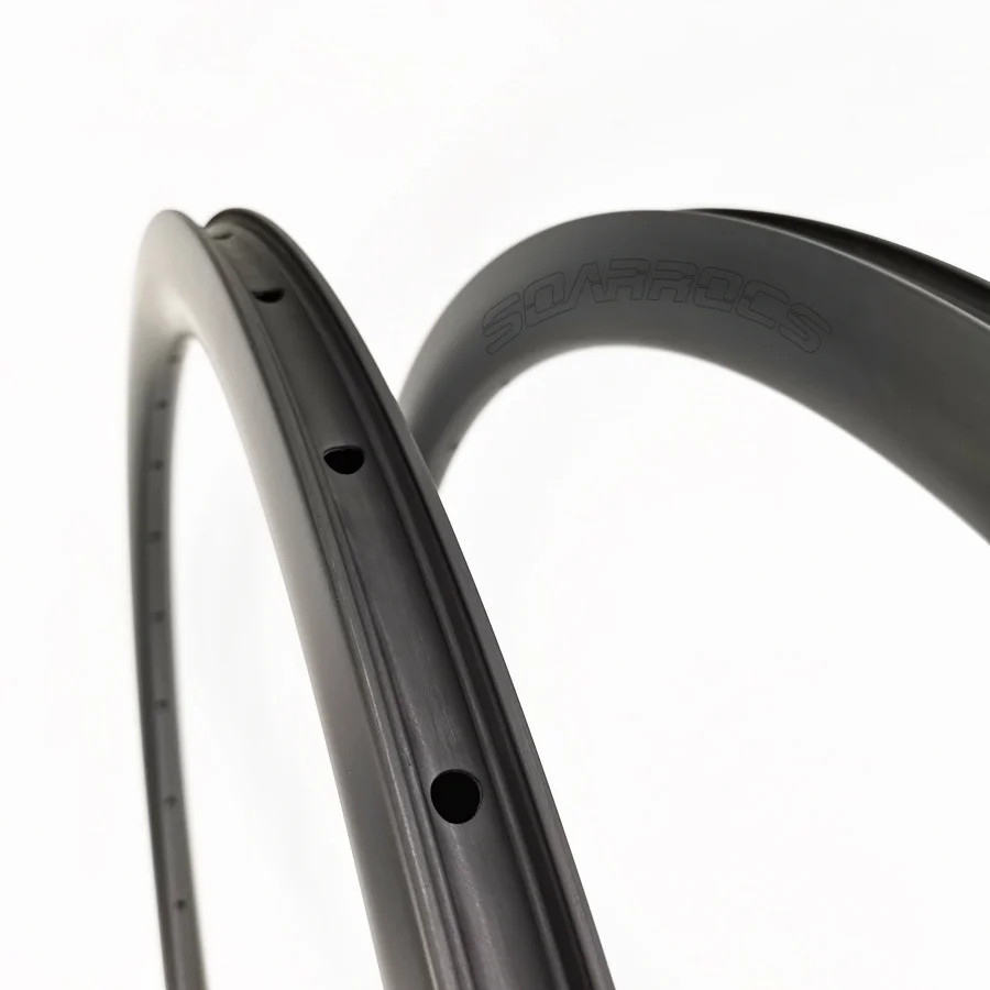 700C Carbon Rim 30/35/40/45mm Depth Hookless Tubeless Light Disc Brake Ring