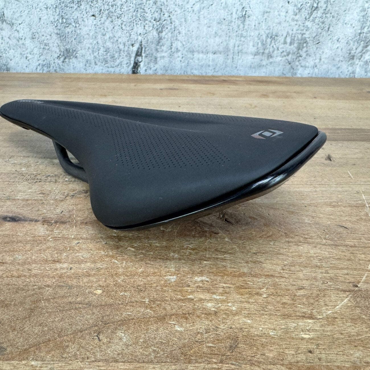 Mint! Syncros Belcarra Regular SL 130mm 7x9mm Carbon Rails Bike Saddle 201g