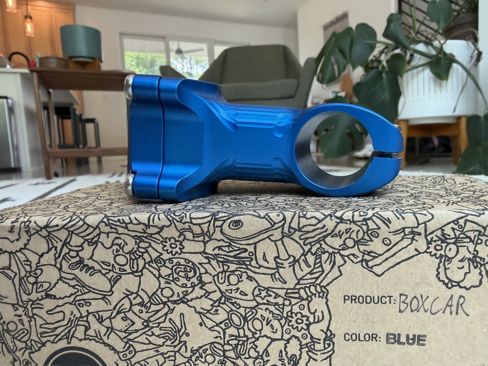 Paul Boxcar Stem – 70mm, 15 Degree, 31.8 Clamp – Blue!