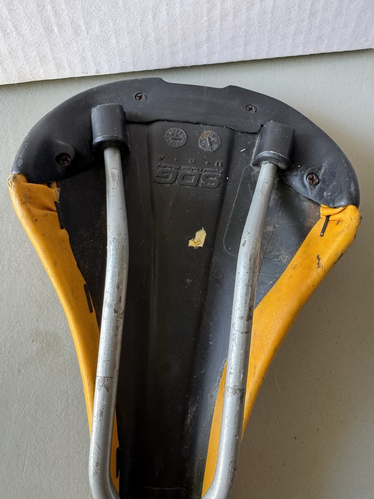 Vintage SDG USA Bel-Air Bike Seat Saddle BMX Mountain Bike Yellow Black