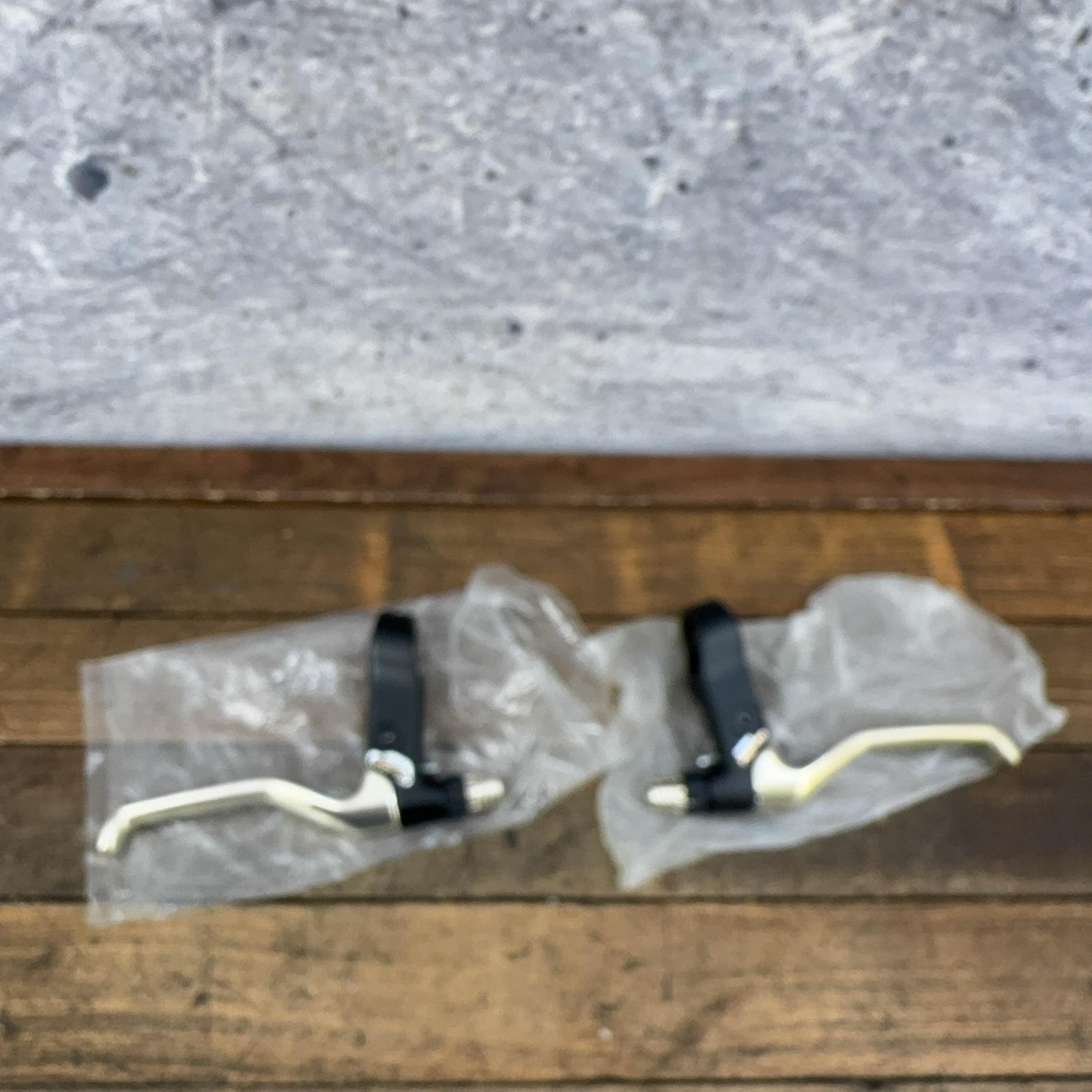 Vintage Suntour XC Pro Brake Levers Pair Gold NOS 22.2mm 90s MTB BMX Japan 90s