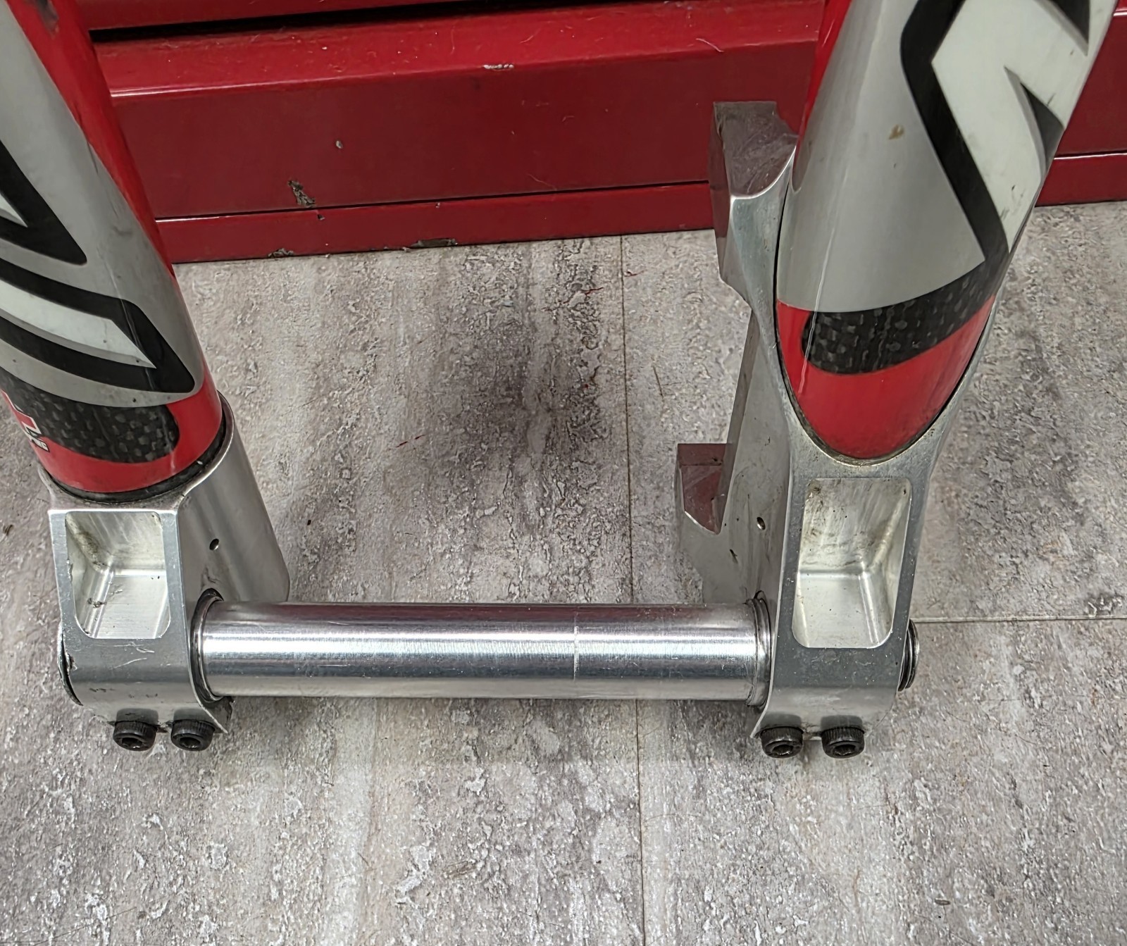 Manitou Supernova Fork 4X Slalom DH Rare Vintage 26″ 20x110mm Axle