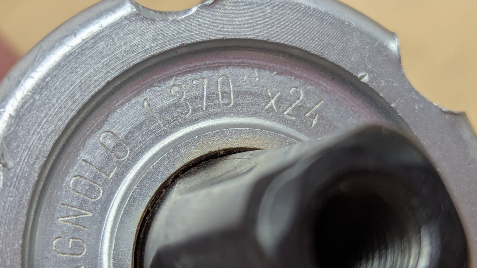 Vintage Campagnolo Bottom Bracket 68mm 116mm 1.37×24 BSA ISO English Silver
