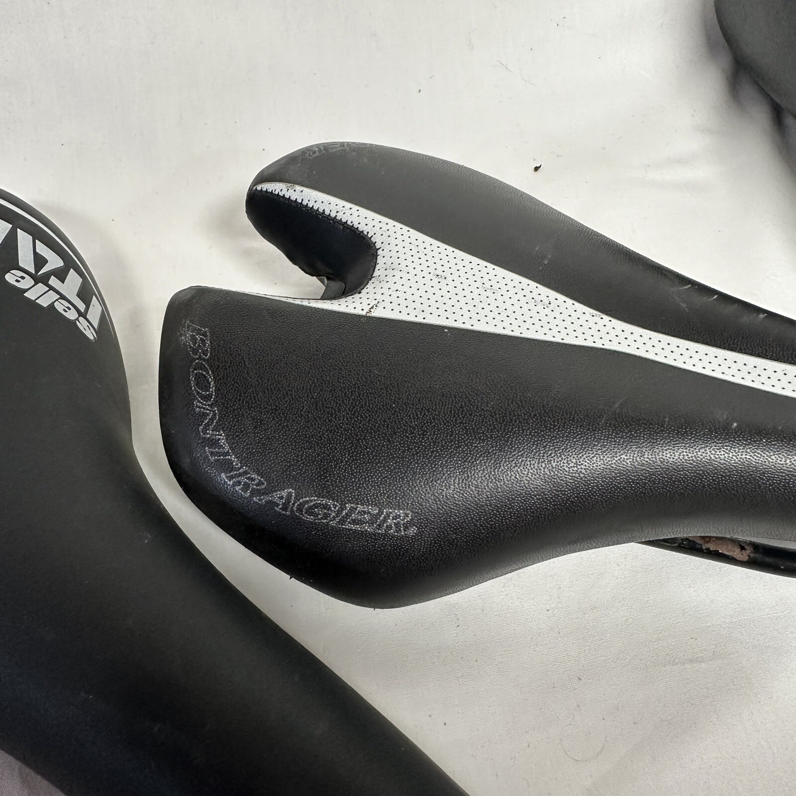 Lot Of 3 Bike Saddles Bontrager Affinity / Selle Italia Turbomatic / Flite