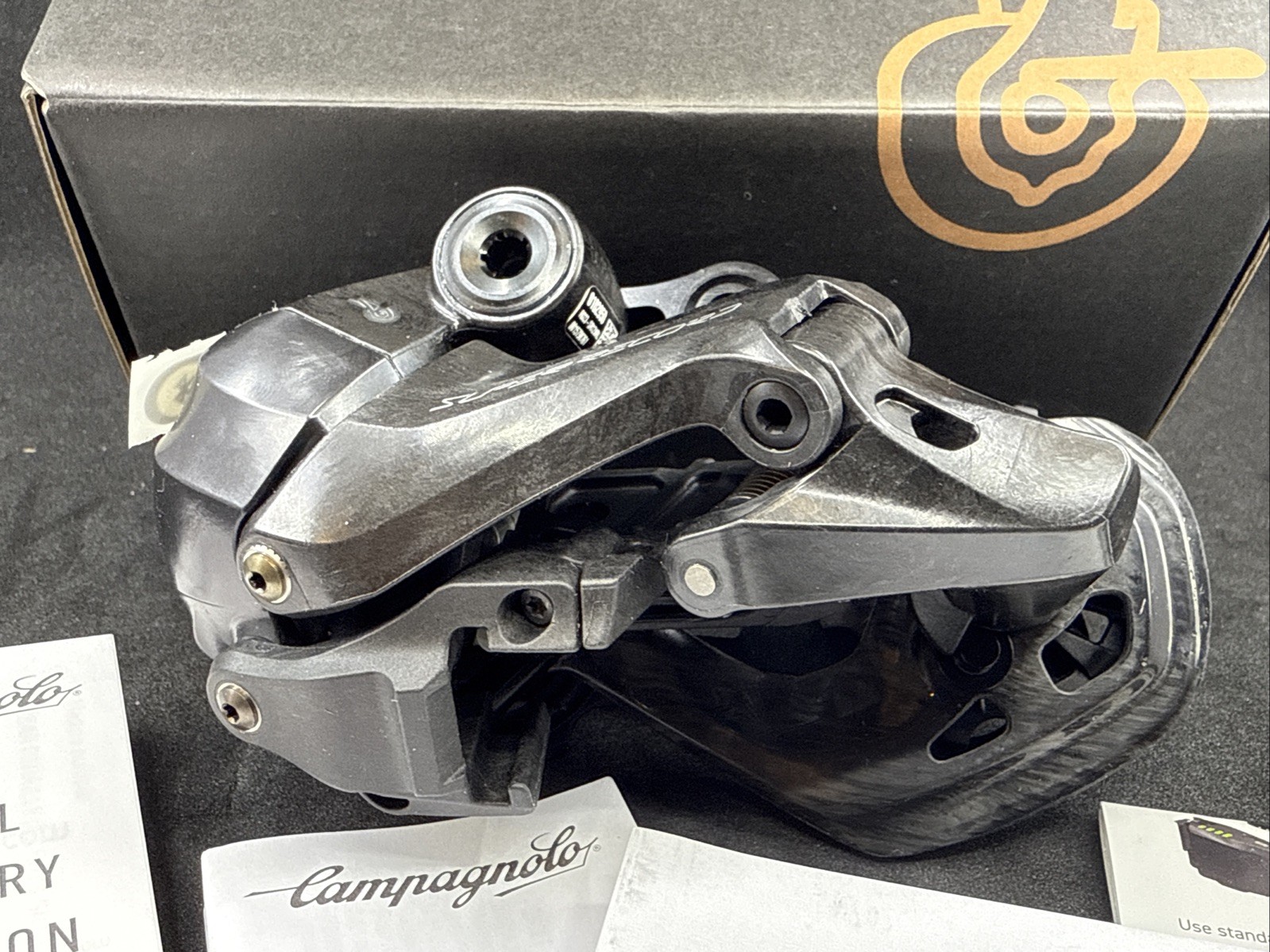 Campagnolo SUPER RECORD Wireless Rear Derailleur 12-Speed Medium Cage Carbon