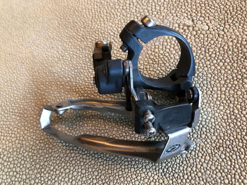Shimano Deore LX FD-M570 Front Derailleur, Top Pull, 31.8mm, Triple