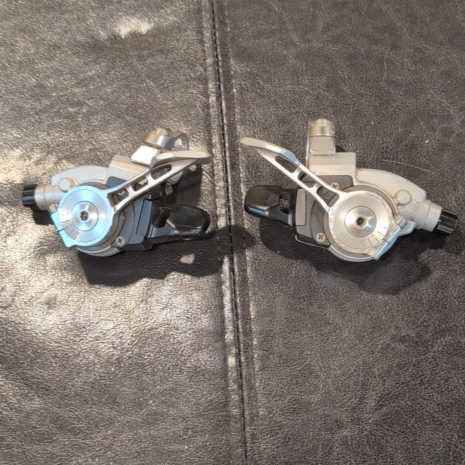 SRAM X0 9-Speed Trigger Shifter Set Pair, Shifters for SRAM X0, Black/Silver