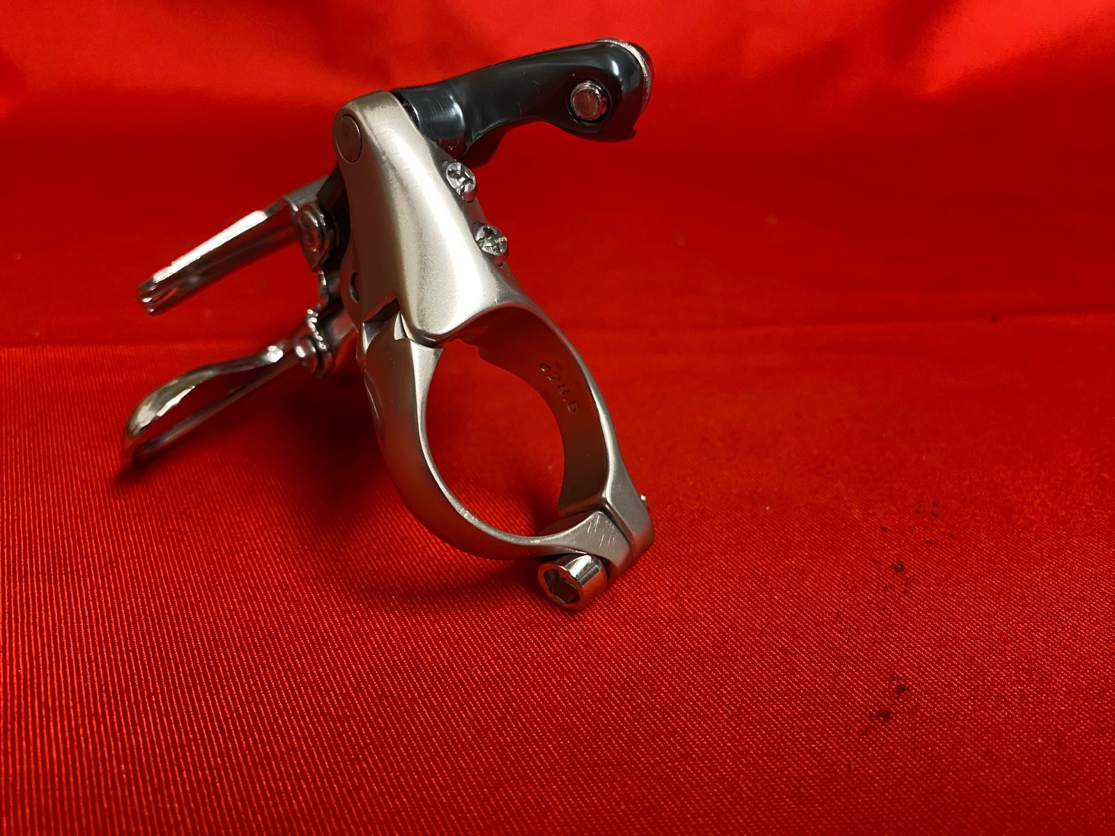 Shimano XTR FD-M900 Front Derailleur 3x8s Clamp-On 28.6 B.Pull/B.Swing