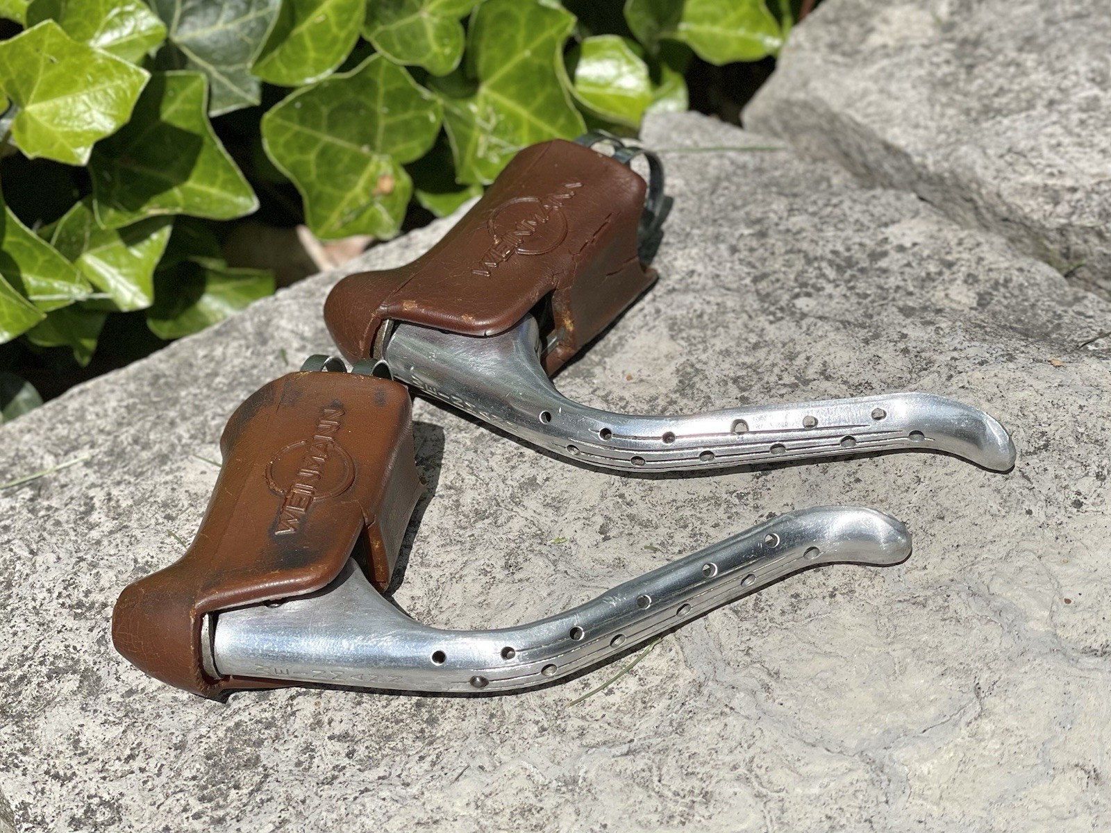 Vintage Weinmann Drilled Brake Levers- Drillium Road Brakes 1970s 605 Black Dot