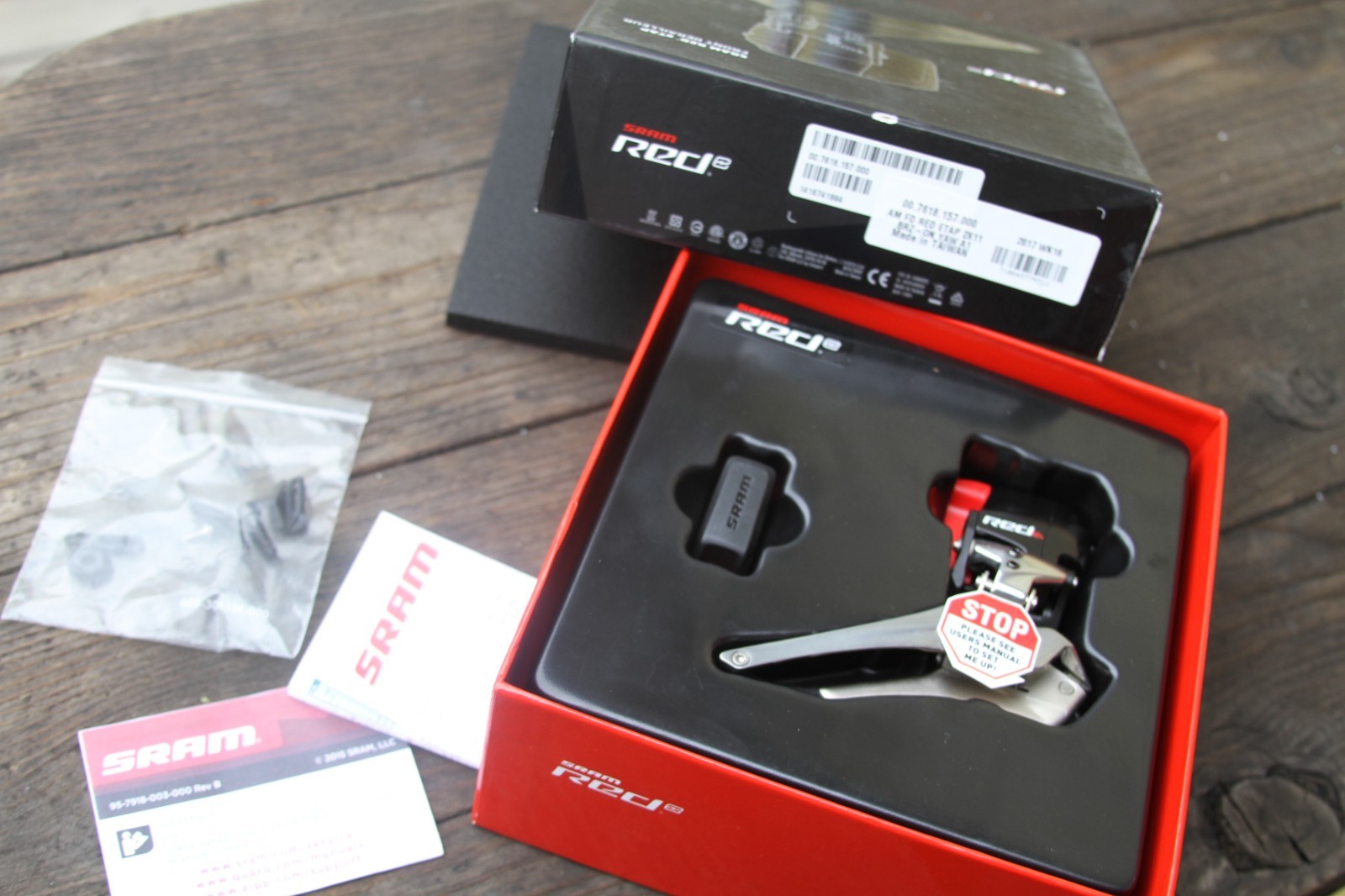 SRAM Red eTap BrazeOn 11Speed Electronic Bike Front Derailleur Battery NOS NEW