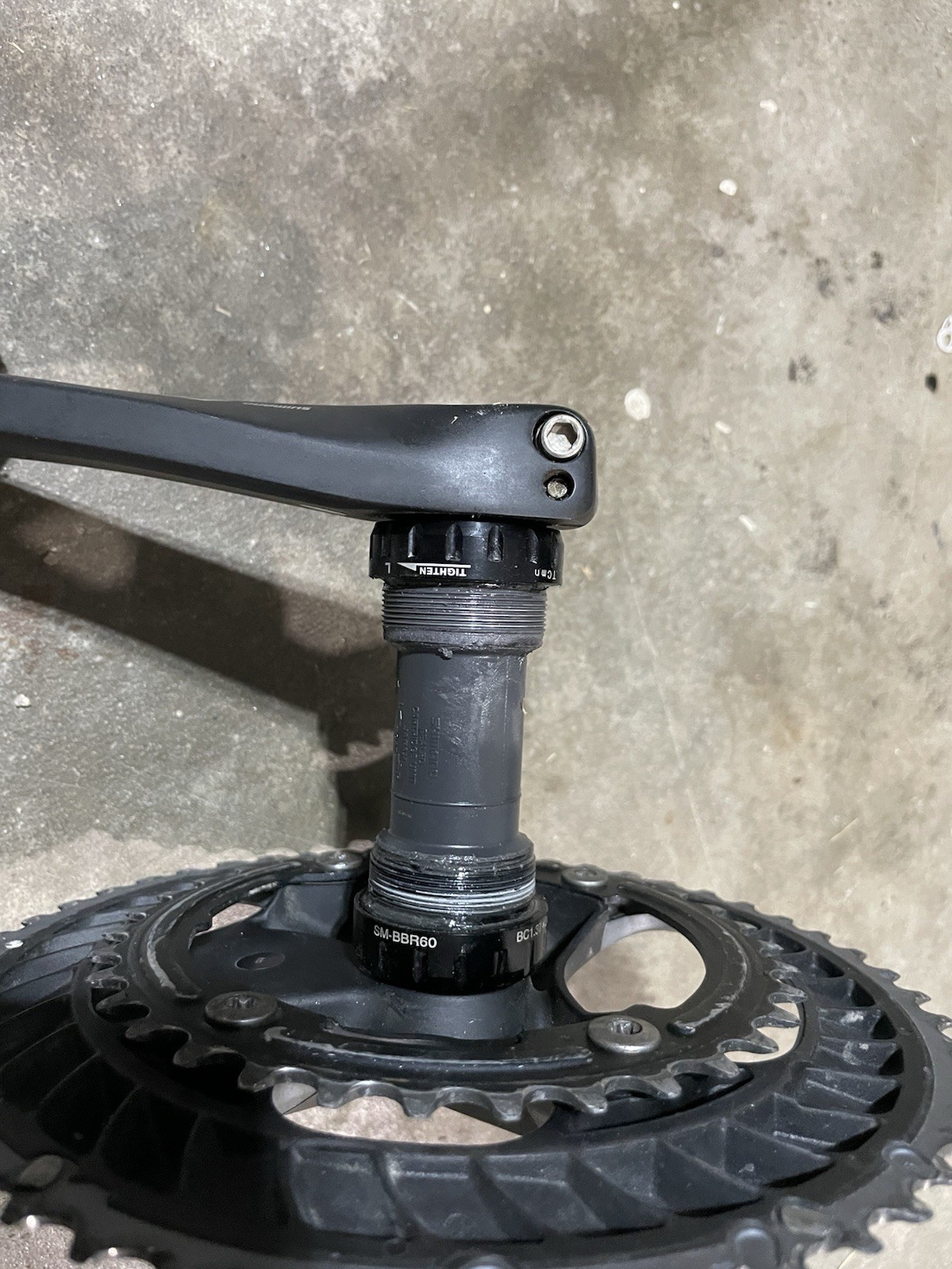 Shimano 105 R7000 172.5 50/34 Crankset With Bottom Bracket