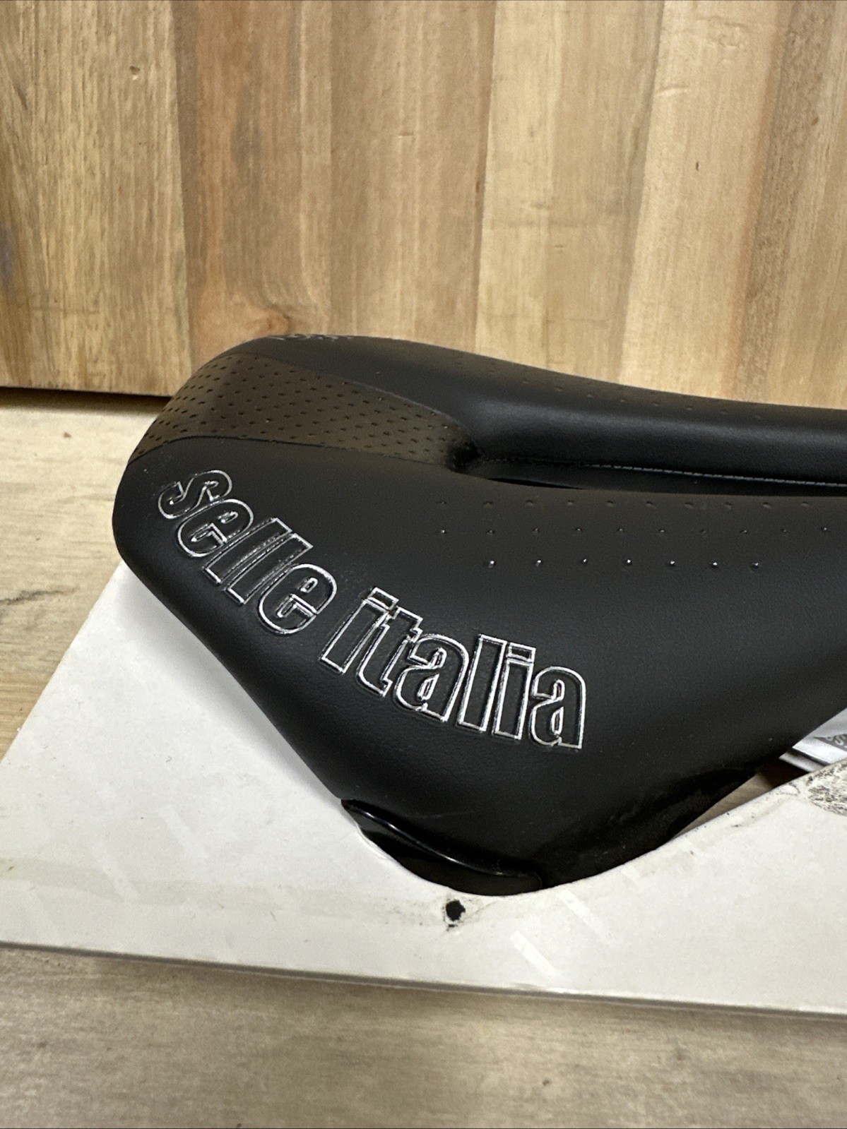Selle Italia Novus Endurance TM Superflow Saddle – Manganese, Black, L3
