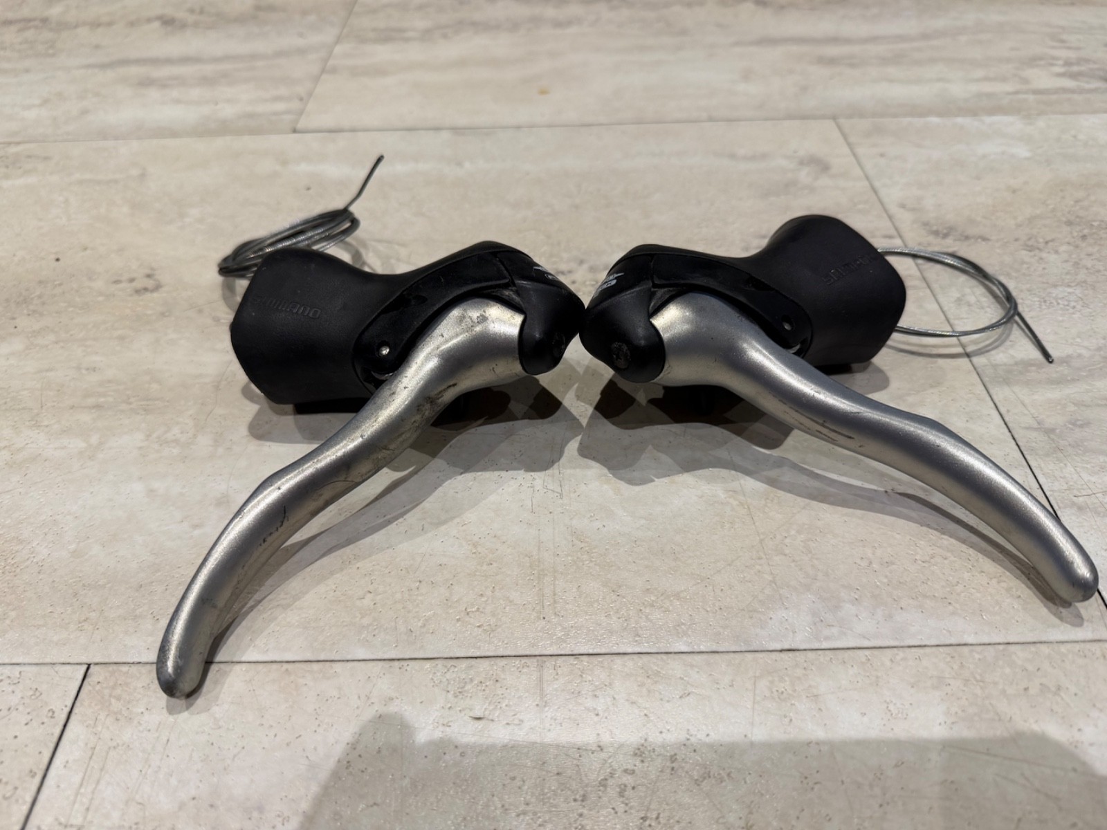 ShimanoSora 2×9 Speed Shift/Brake lever set Used selling for parts read listing