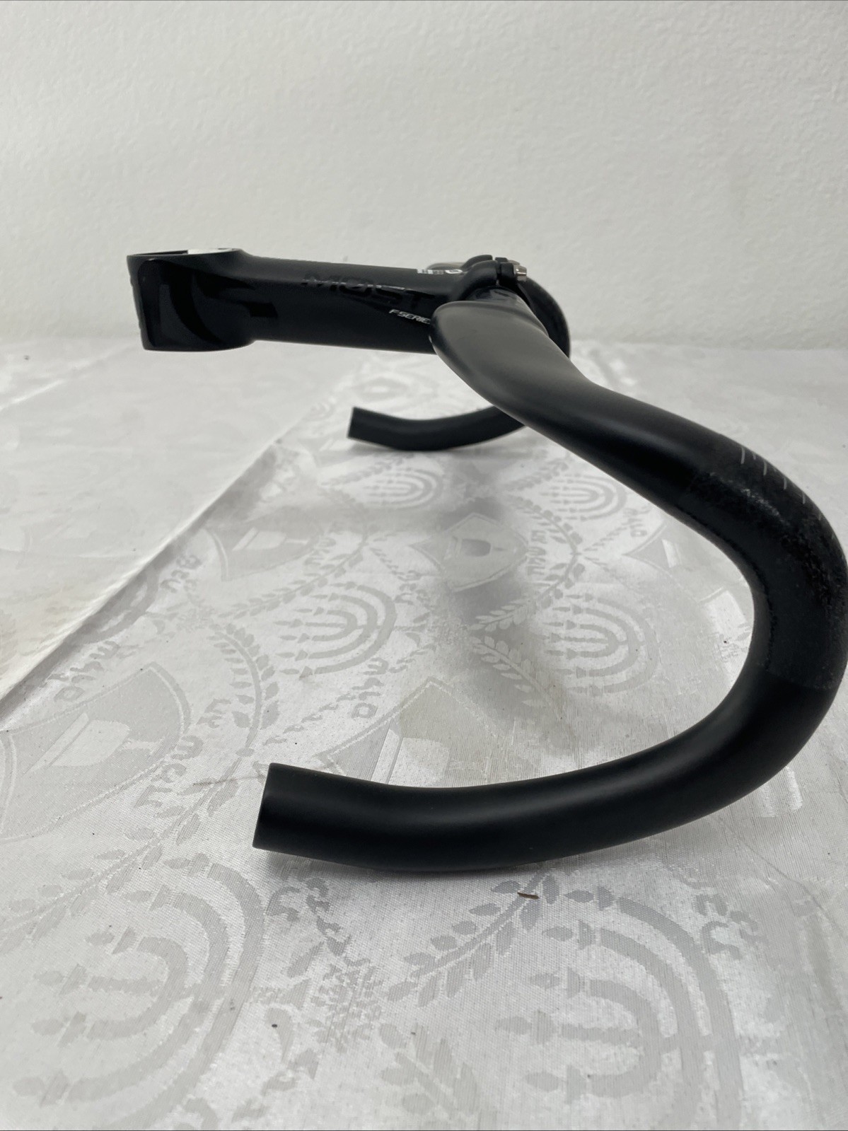 Pinarello Most Jaguar XFC Aero TiCR Carbon Road Handlebar (Matt-Black) 450/180mm