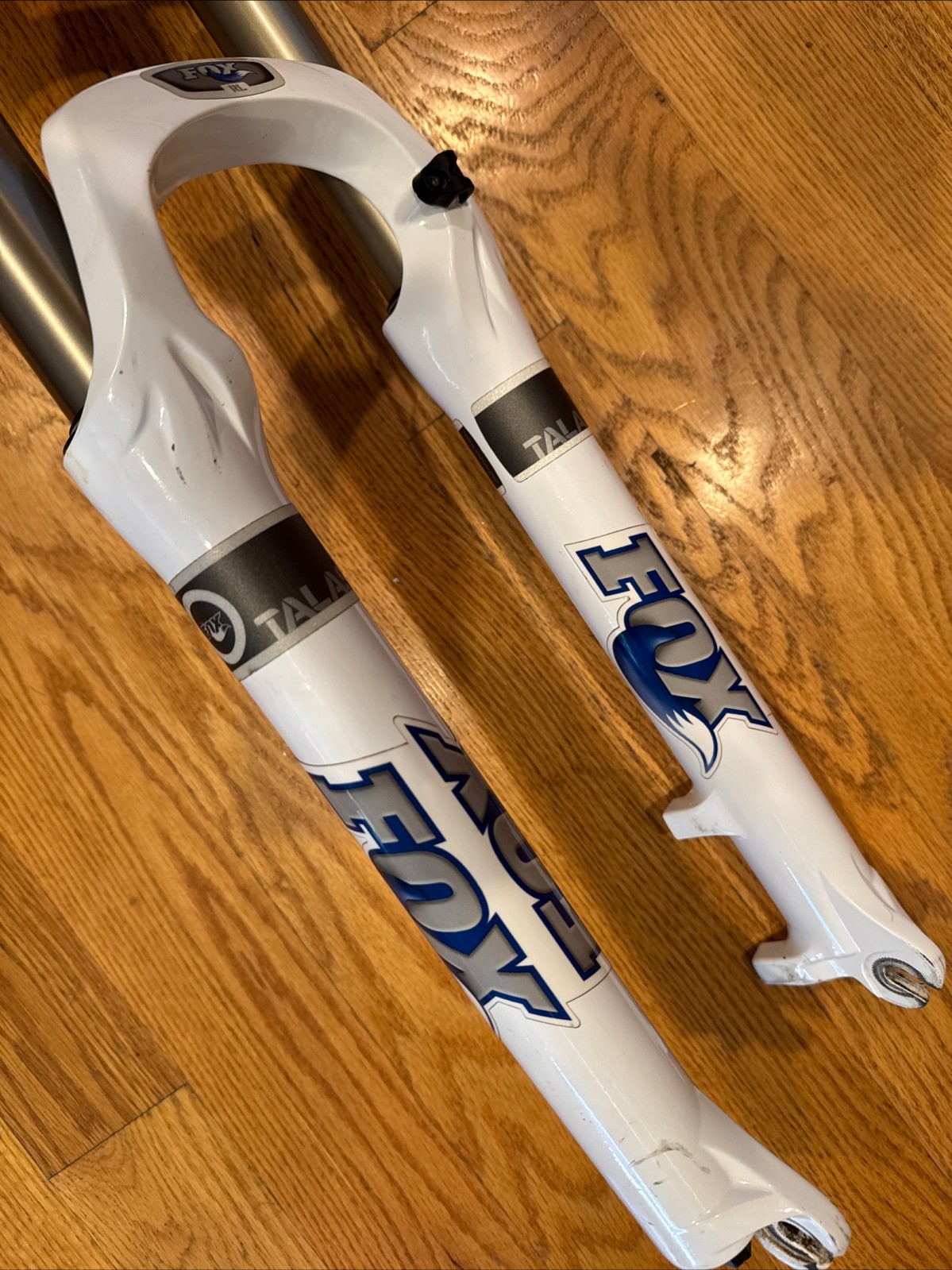 Fox Talas 32 RL 26″ Suspension Fork 130mm – 1 1/8” Straight – PM Disc Brake