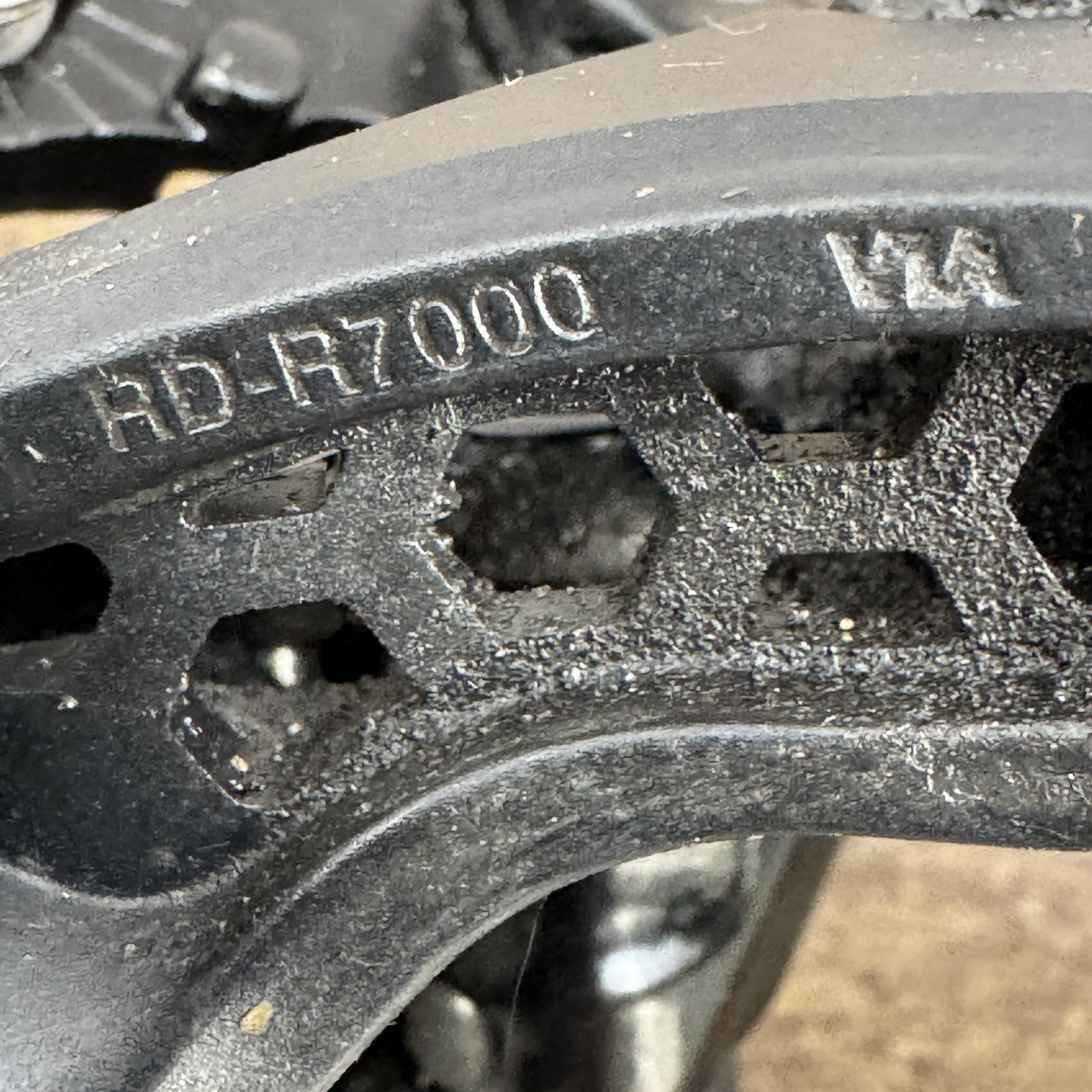 Shimano 105 RD-R7000 Rear Derailleur 11 Speed Medium Cage Black Road 225g