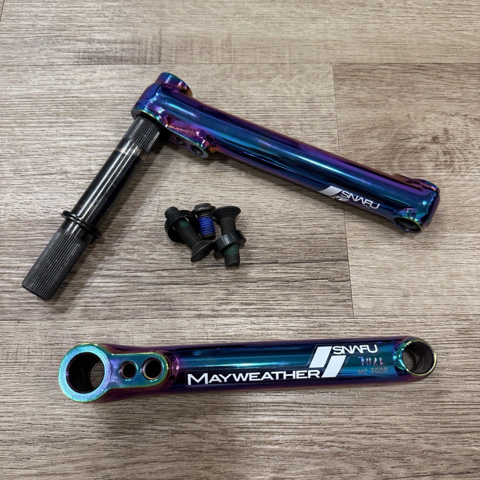 Snafu Mayweather Cranks 170mm – Jet Fuel Oil Slick NEAR MINT – RIDDEN TWICE